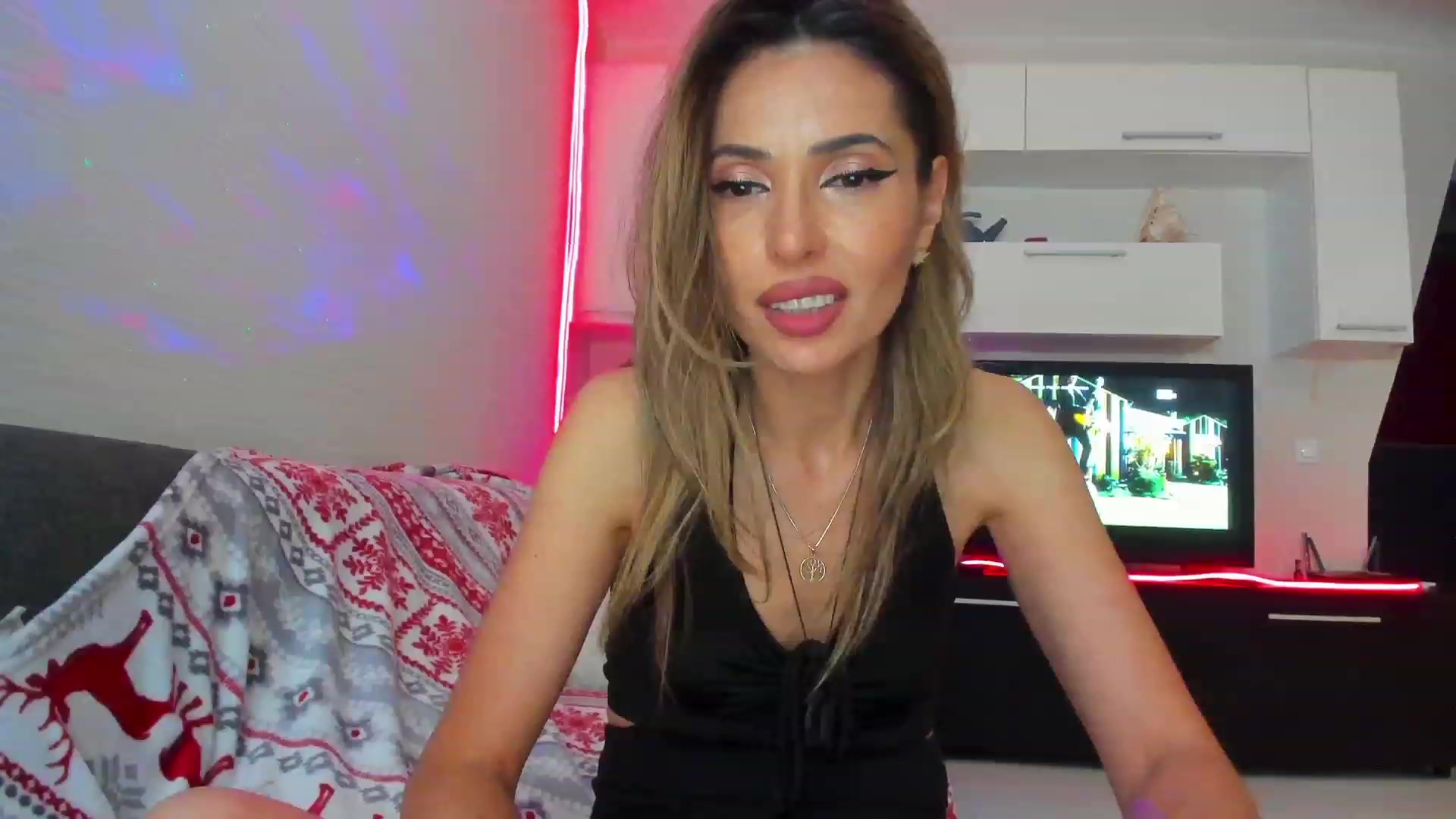 Gallery image thumbnail from SmileyTinaa's myfreecams stream on, 06/10/2023, 03:12 image 9 of 20