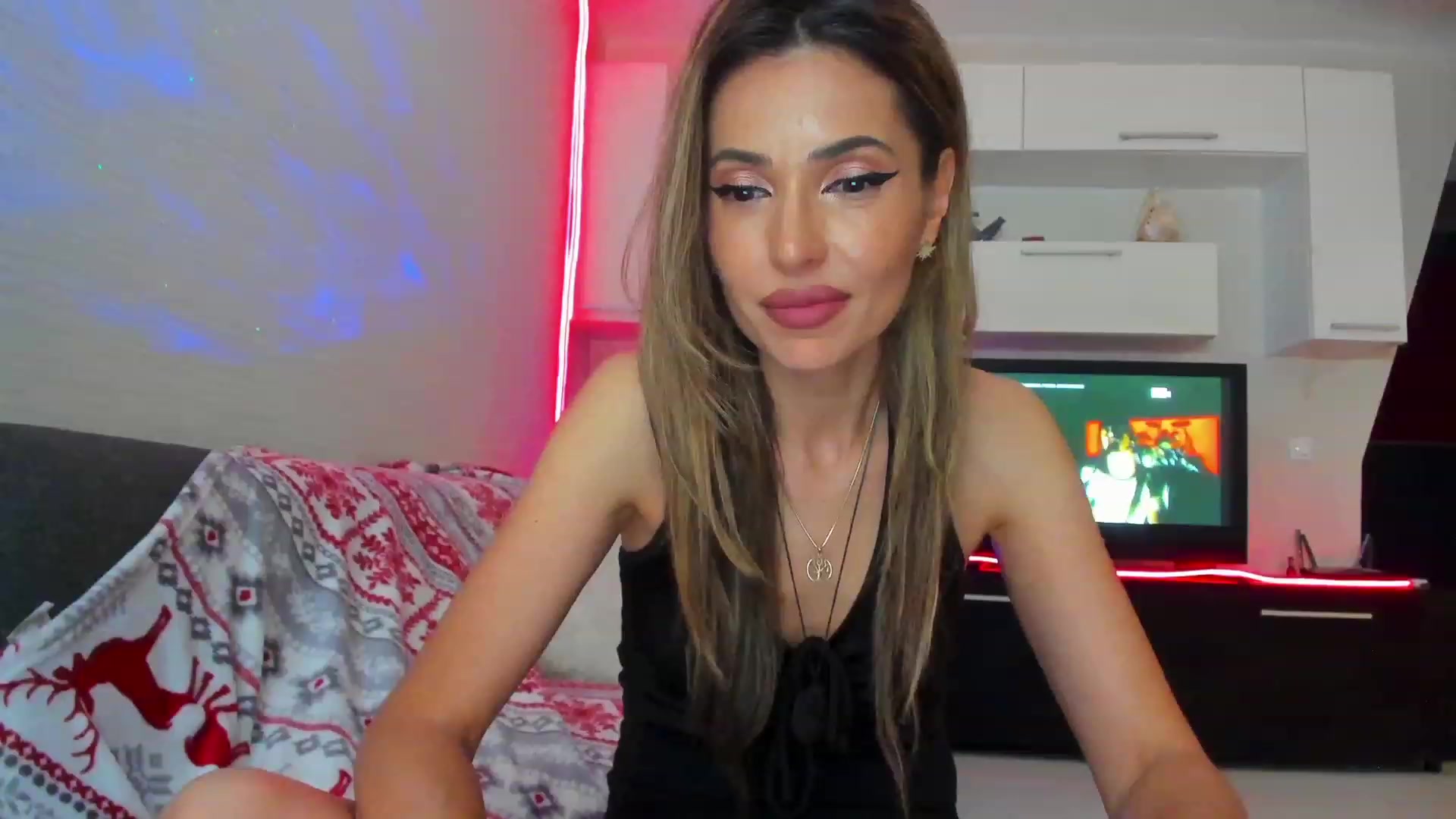 Gallery image thumbnail from SmileyTinaa's myfreecams stream on, 06/10/2023, 03:12 image 13 of 20