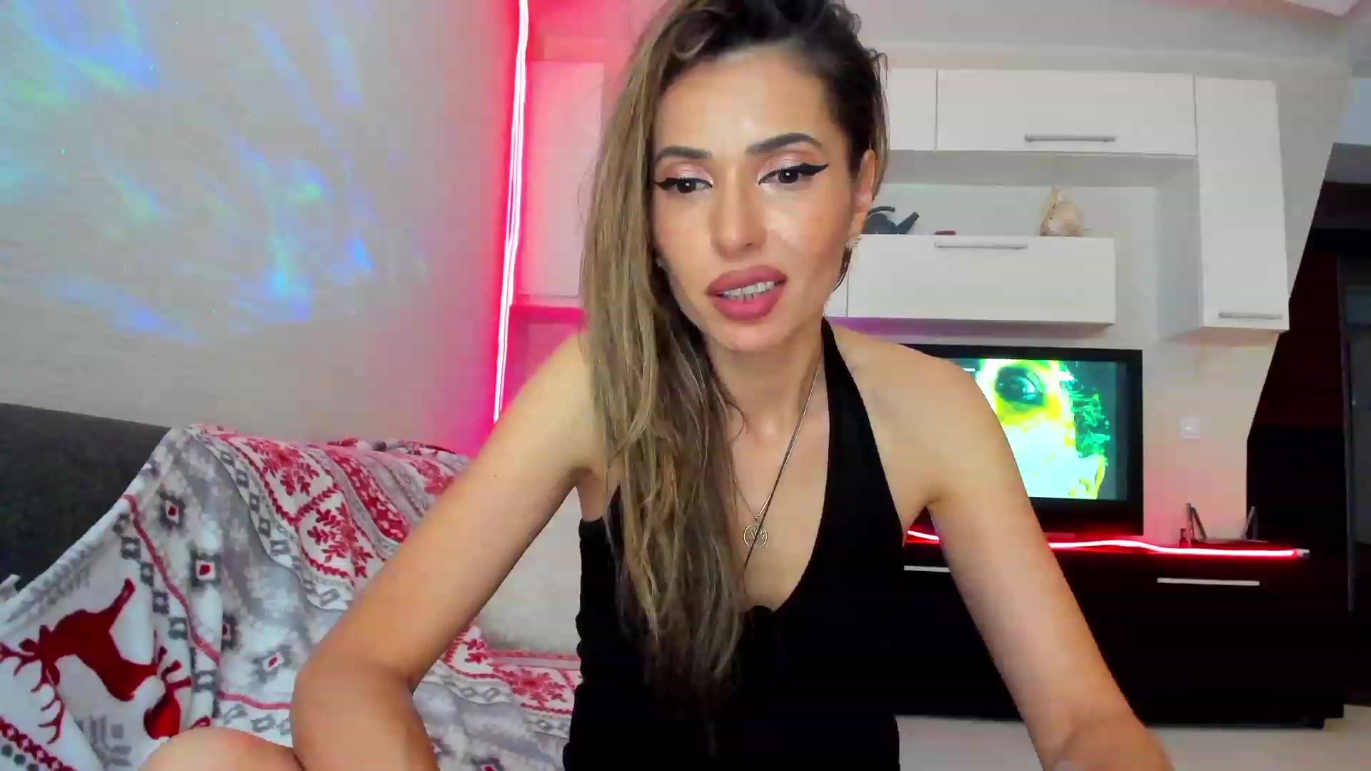 Gallery image thumbnail from SmileyTinaa's myfreecams stream on, 06/10/2023, 03:12 image 7 of 20