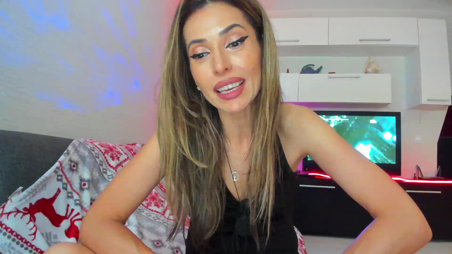Gallery image thumbnail from SmileyTinaa's myfreecams stream on, 06/10/2023, 03:12 image 14 of 20