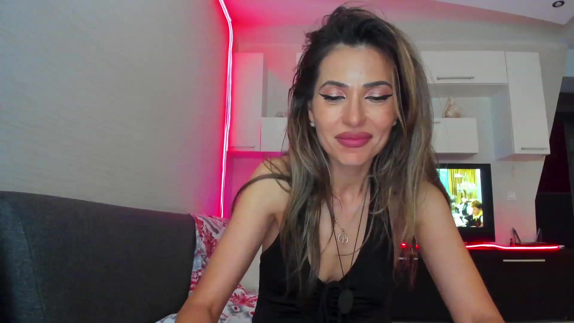 Gallery image thumbnail from SmileyTinaa's myfreecams stream on, 06/10/2023, 05:38 image 15 of 20