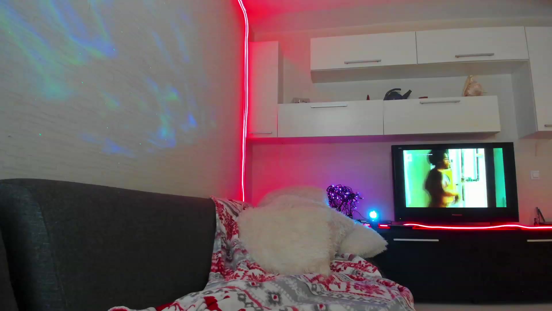 Gallery image thumbnail from SmileyTinaa's myfreecams stream on, 06/10/2023, 05:38 image 4 of 20