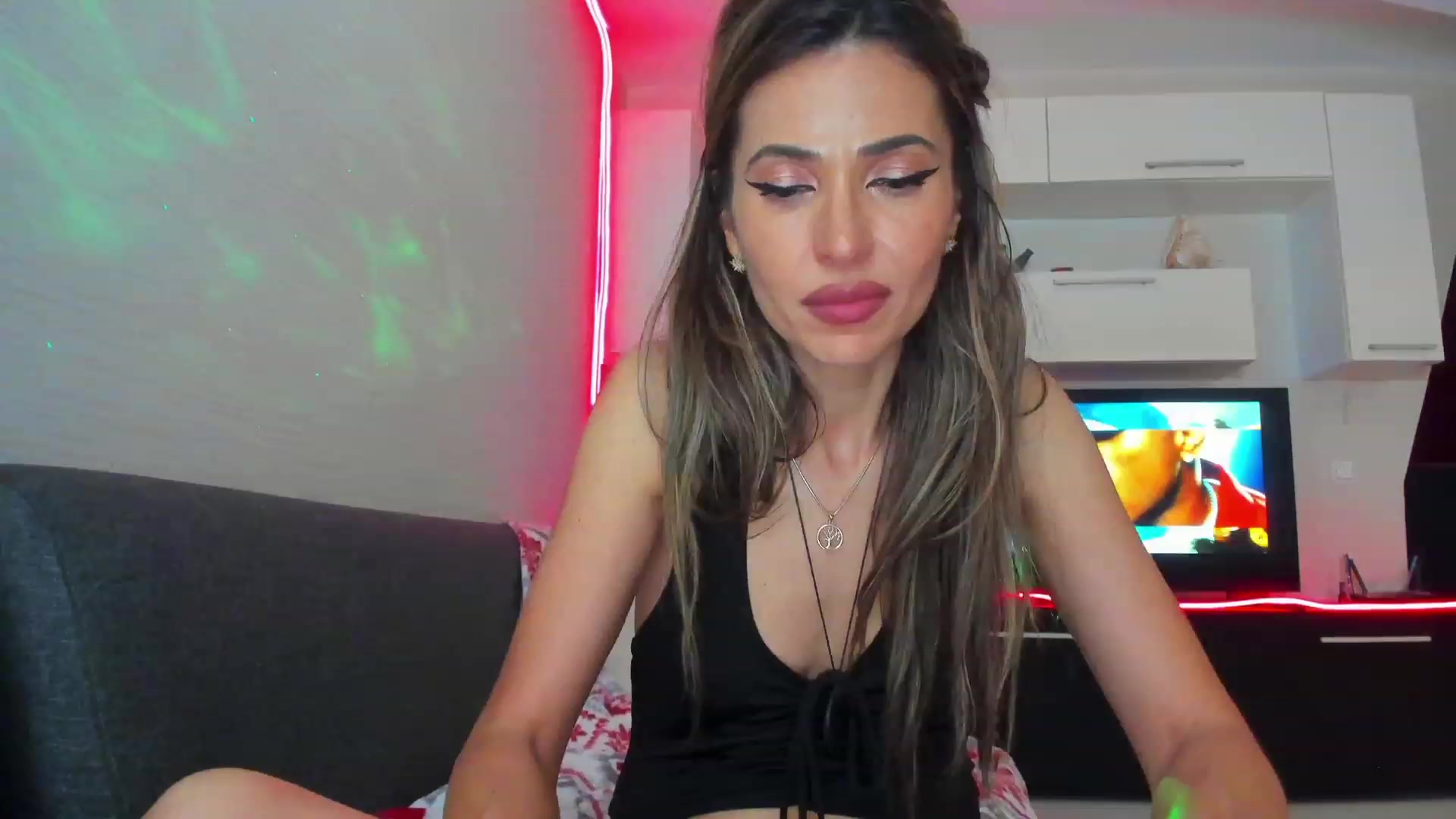 Gallery image thumbnail from SmileyTinaa's myfreecams stream on, 06/10/2023, 05:38 image 5 of 20