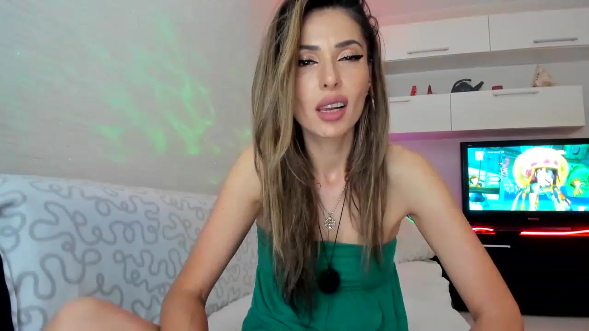 Gallery image thumbnail from SmileyTinaa's myfreecams stream on, 06/15/2023, 22:40 image 14 of 20