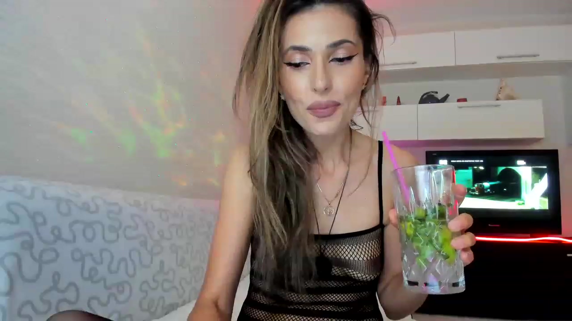 Gallery image thumbnail from SmileyTinaa's myfreecams stream on, 06/16/2023, 22:47 image 12 of 20