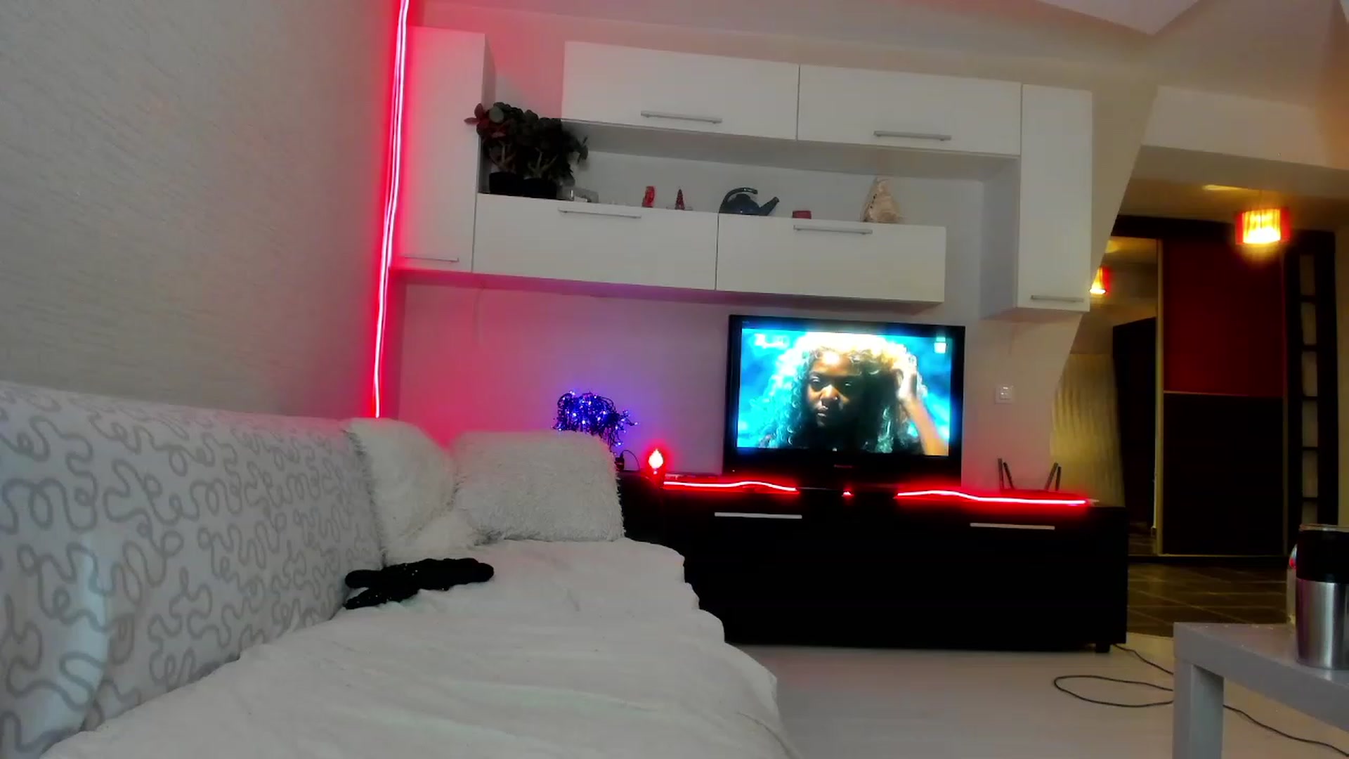 Gallery image thumbnail from SmileyTinaa's myfreecams stream on, 06/23/2023, 03:00 image 15 of 20