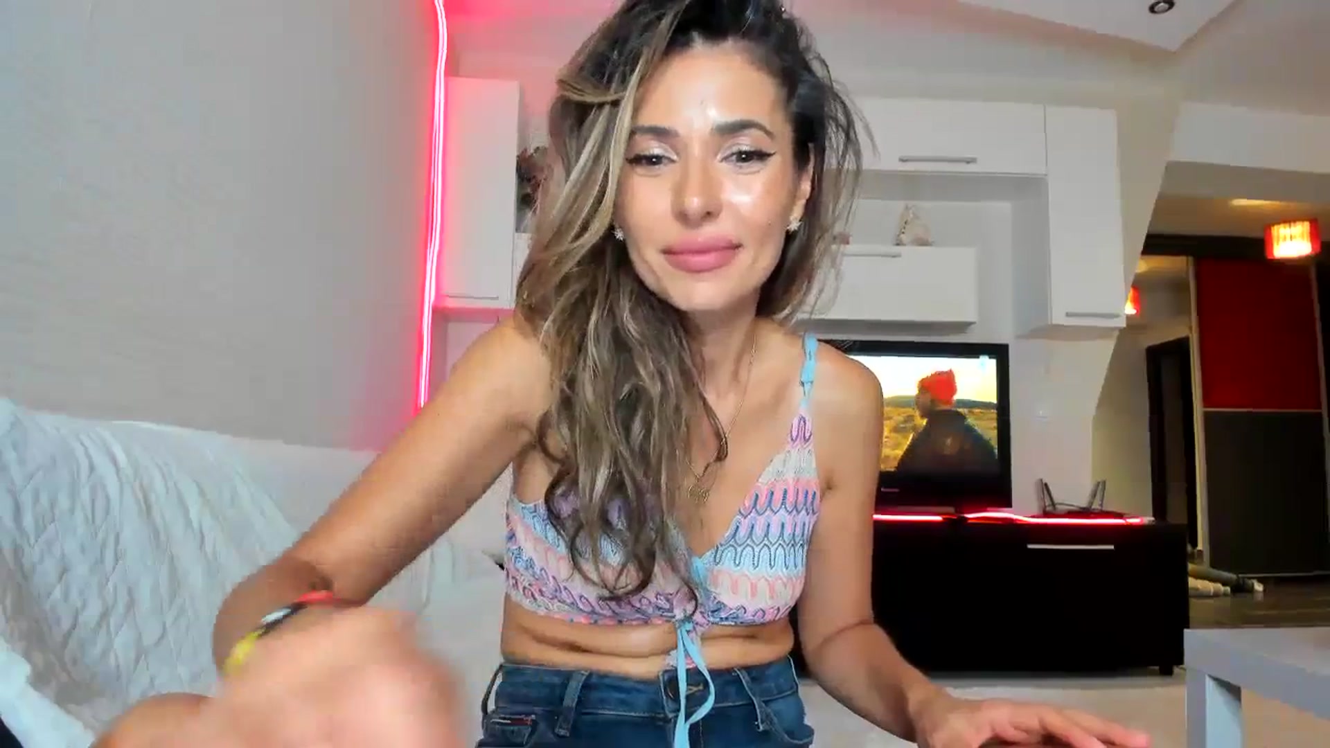 Gallery image thumbnail from SmileyTinaa's myfreecams stream on, 09/07/2023, 04:33 image 6 of 20