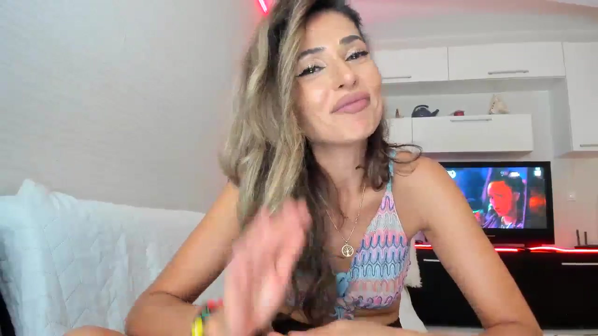 Gallery image thumbnail from SmileyTinaa's myfreecams stream on, 09/13/2023, 24:14 image 4 of 20
