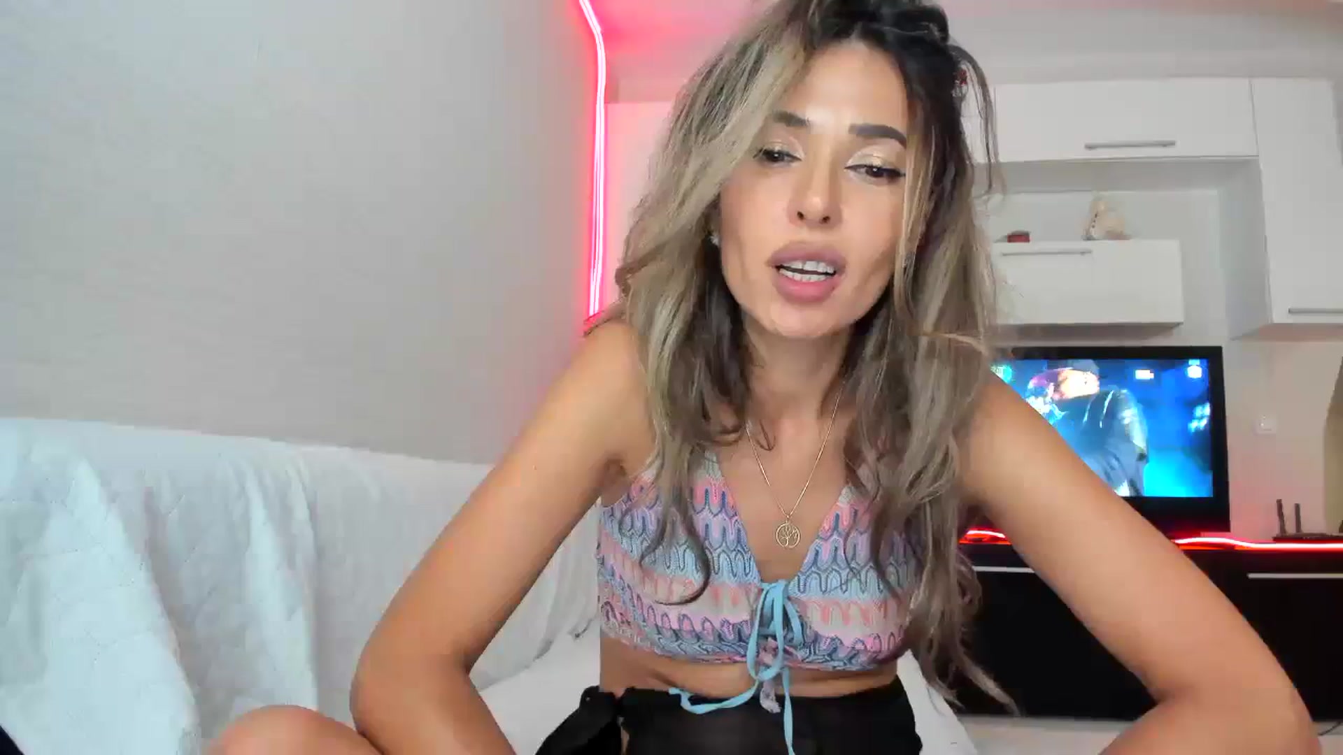 Gallery image thumbnail from SmileyTinaa's myfreecams stream on, 09/13/2023, 02:12 image 8 of 20