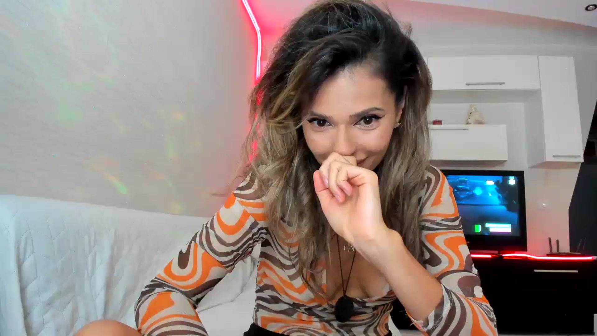 Gallery image thumbnail from SmileyTinaa's myfreecams stream on, 09/18/2023, 22:30 image 1 of 20