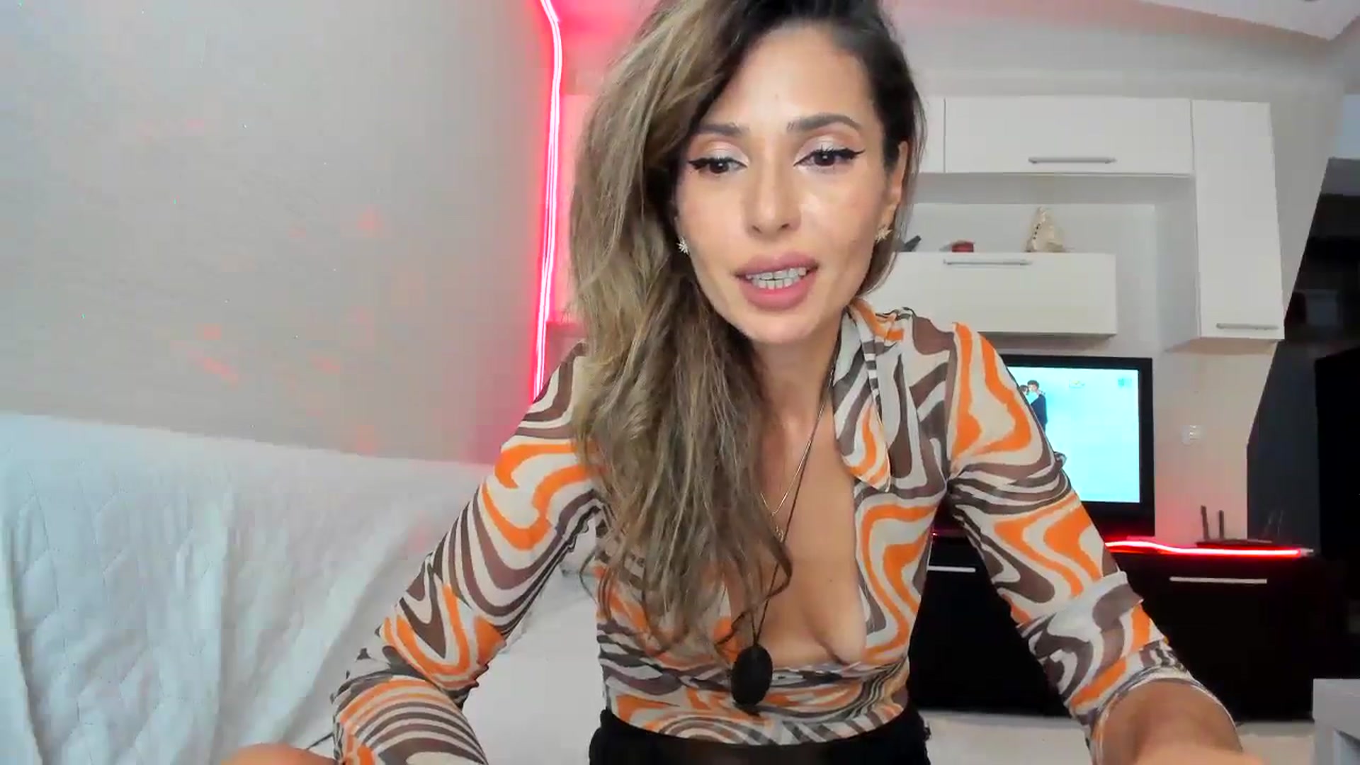 Gallery image thumbnail from SmileyTinaa's myfreecams stream on, 09/18/2023, 22:30 image 17 of 20