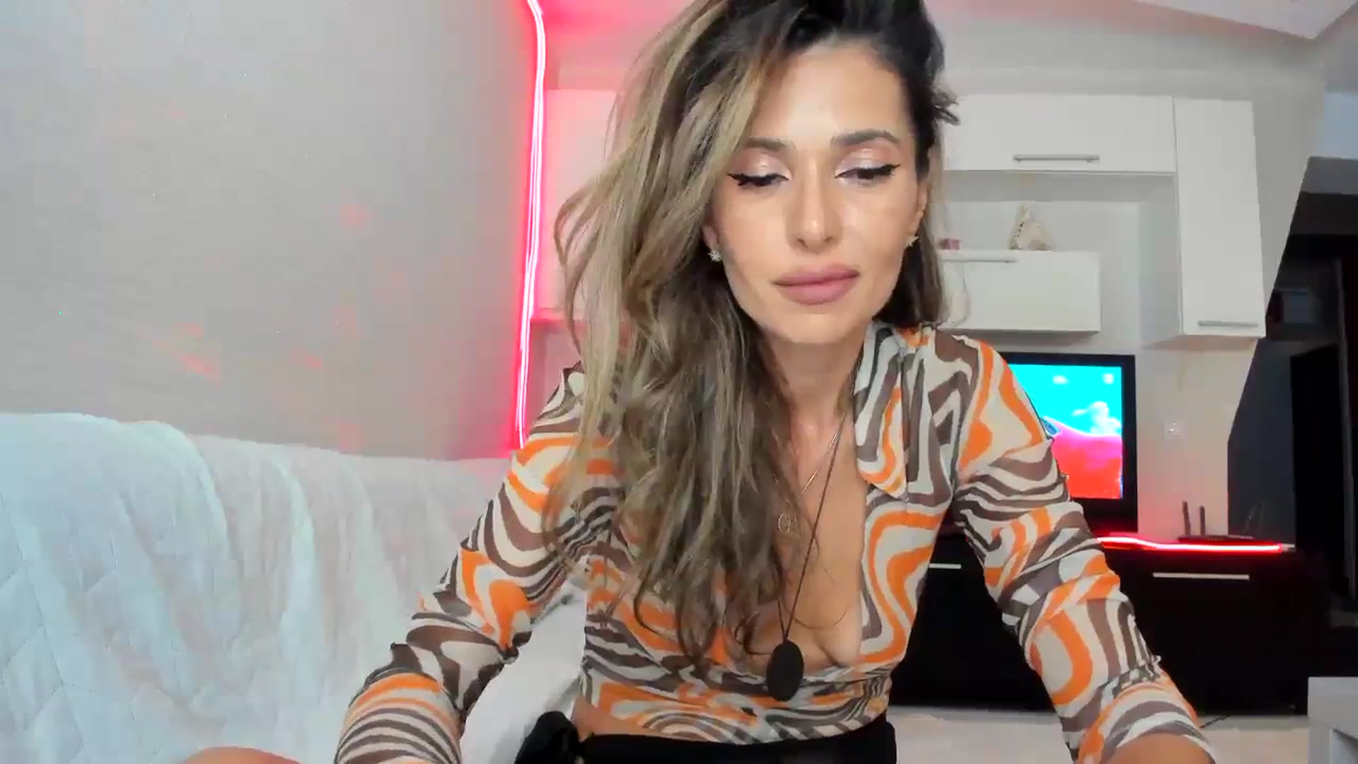 Gallery image thumbnail from SmileyTinaa's myfreecams stream on, 09/18/2023, 23:20 image 10 of 20