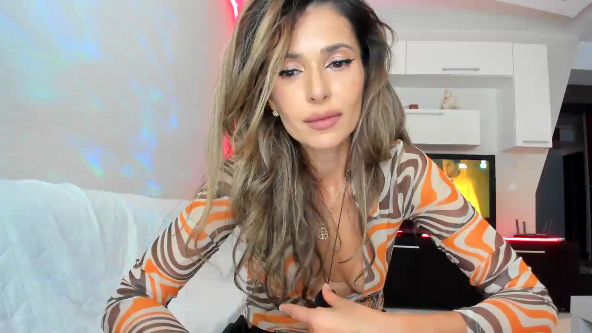 Gallery image thumbnail from SmileyTinaa's myfreecams stream on, 09/18/2023, 23:20 image 4 of 20