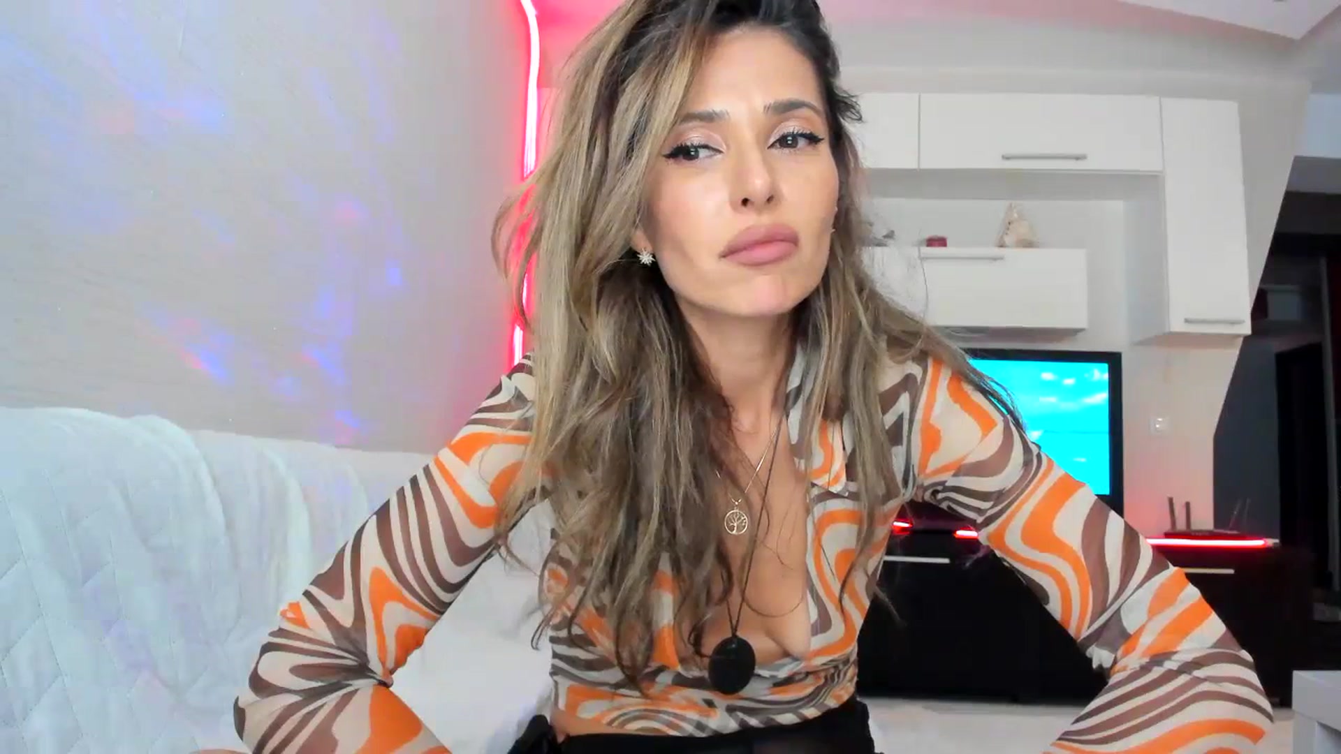 Gallery image thumbnail from SmileyTinaa's myfreecams stream on, 09/18/2023, 23:20 image 9 of 20