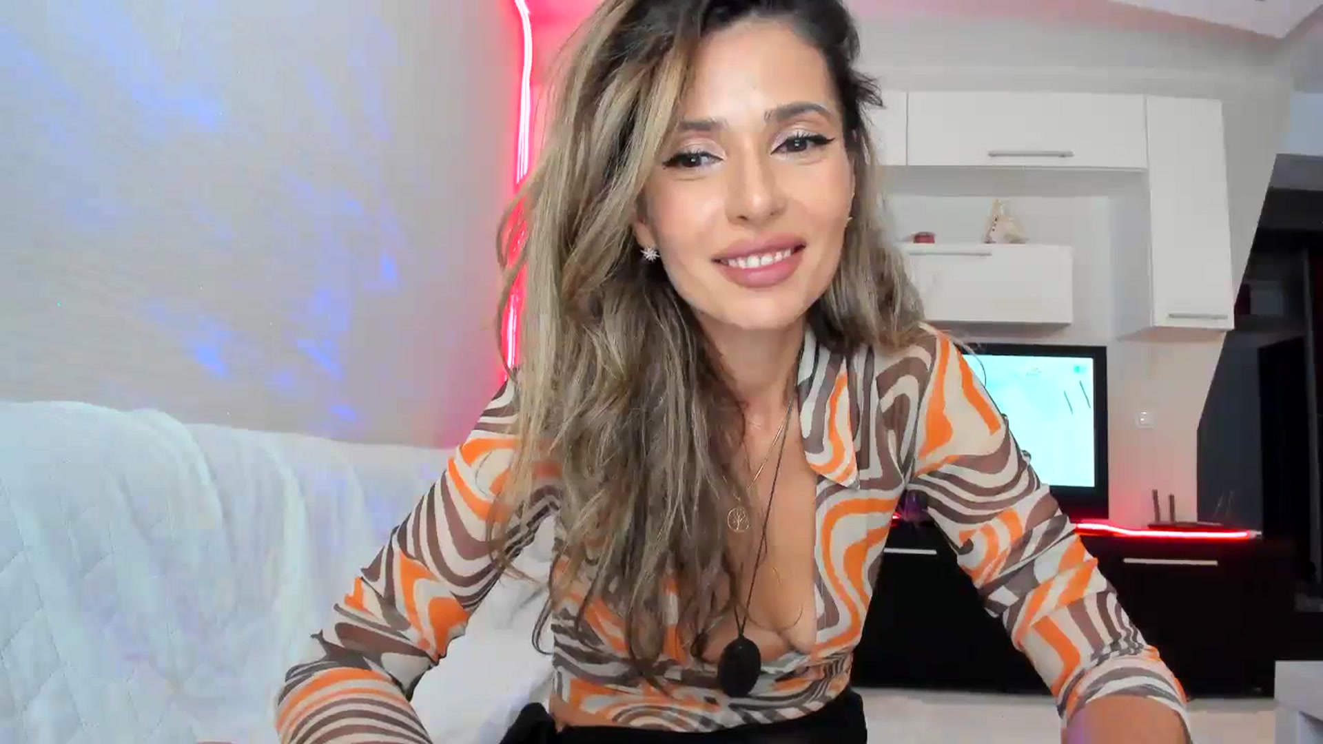 Gallery image thumbnail from SmileyTinaa's myfreecams stream on, 09/18/2023, 23:20 image 11 of 20