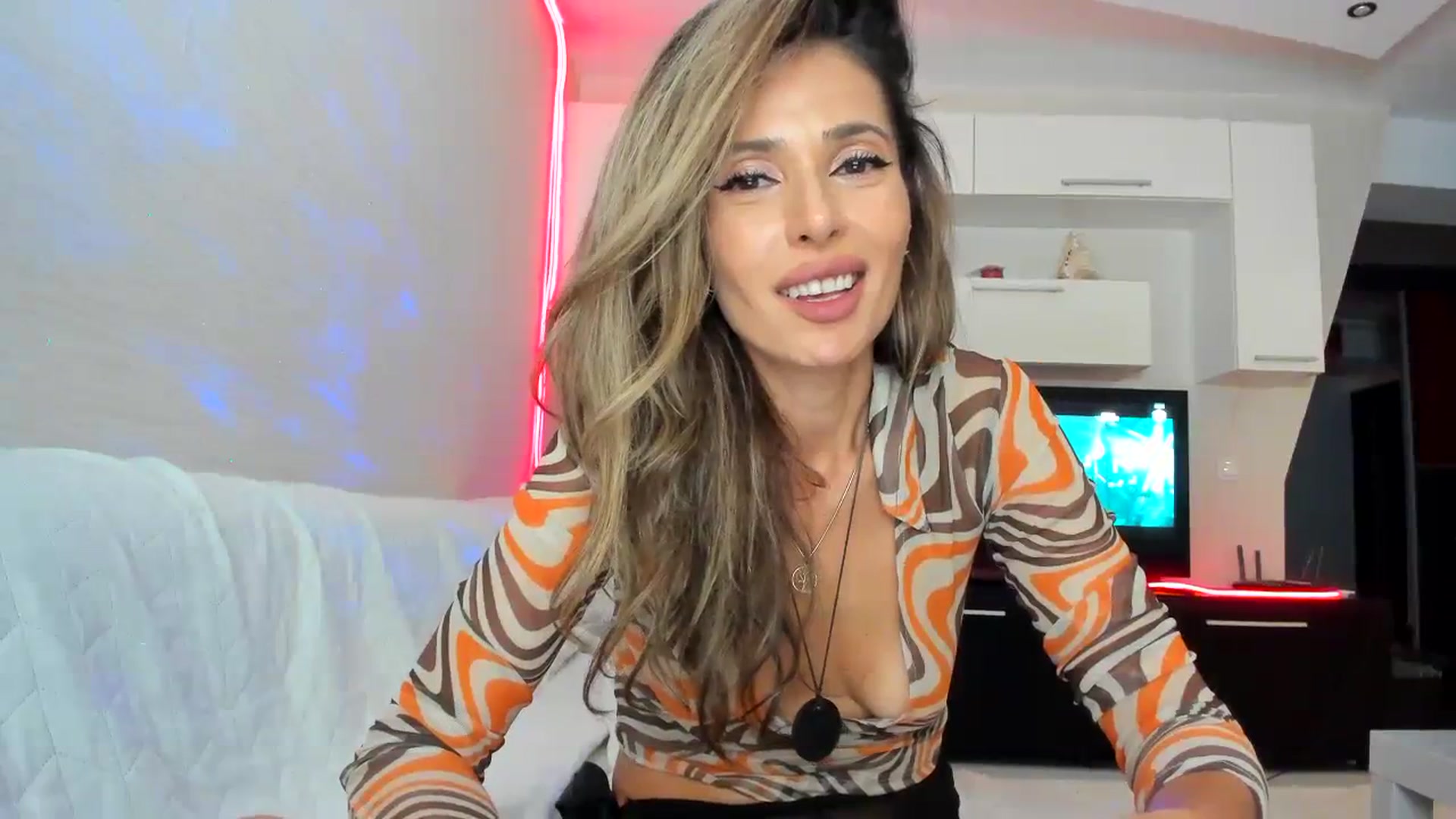 Gallery image thumbnail from SmileyTinaa's myfreecams stream on, 09/18/2023, 23:45 image 13 of 20