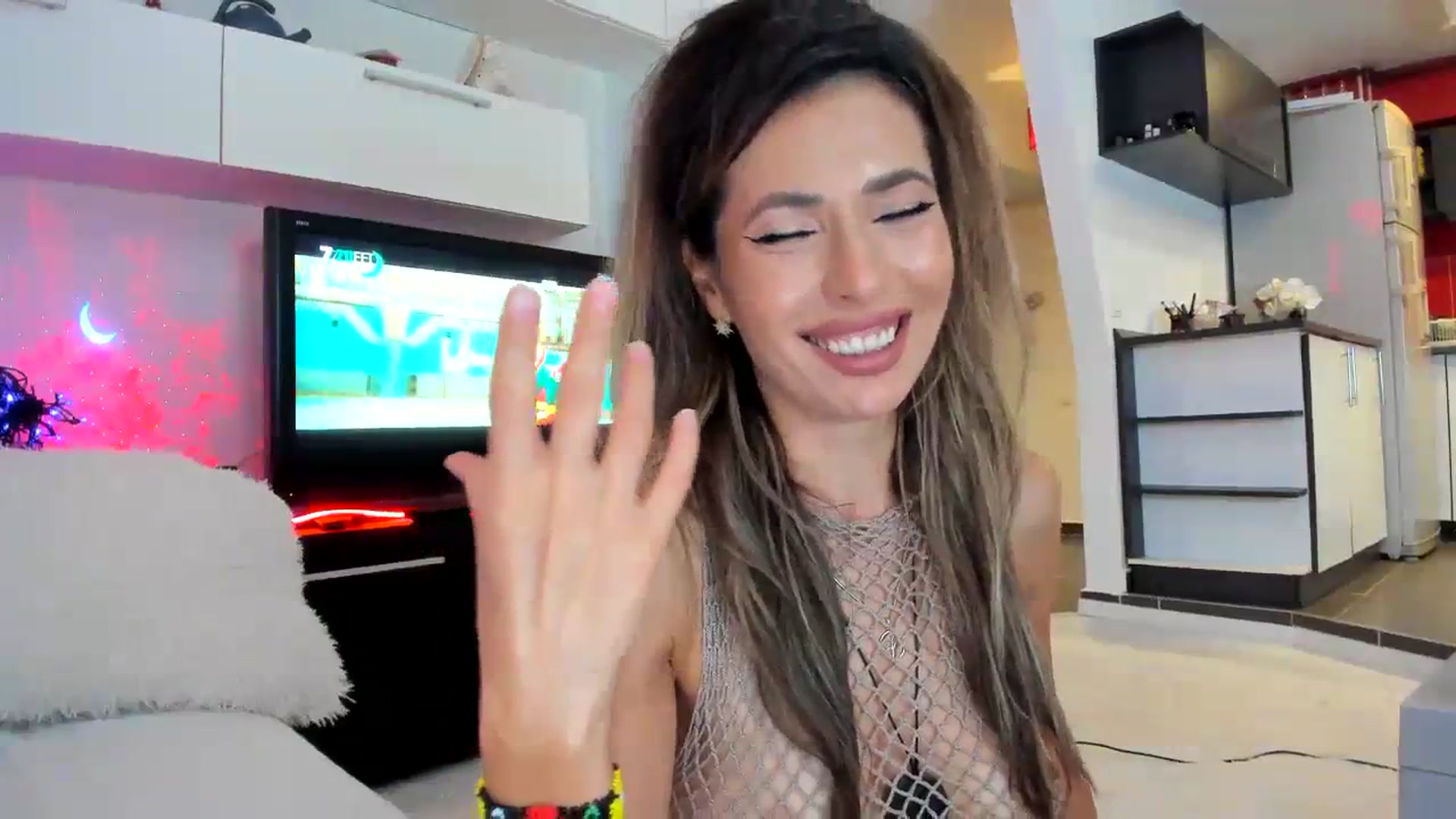 Gallery image thumbnail from SmileyTinaa's myfreecams stream on, 09/20/2023, 22:57 image 13 of 20