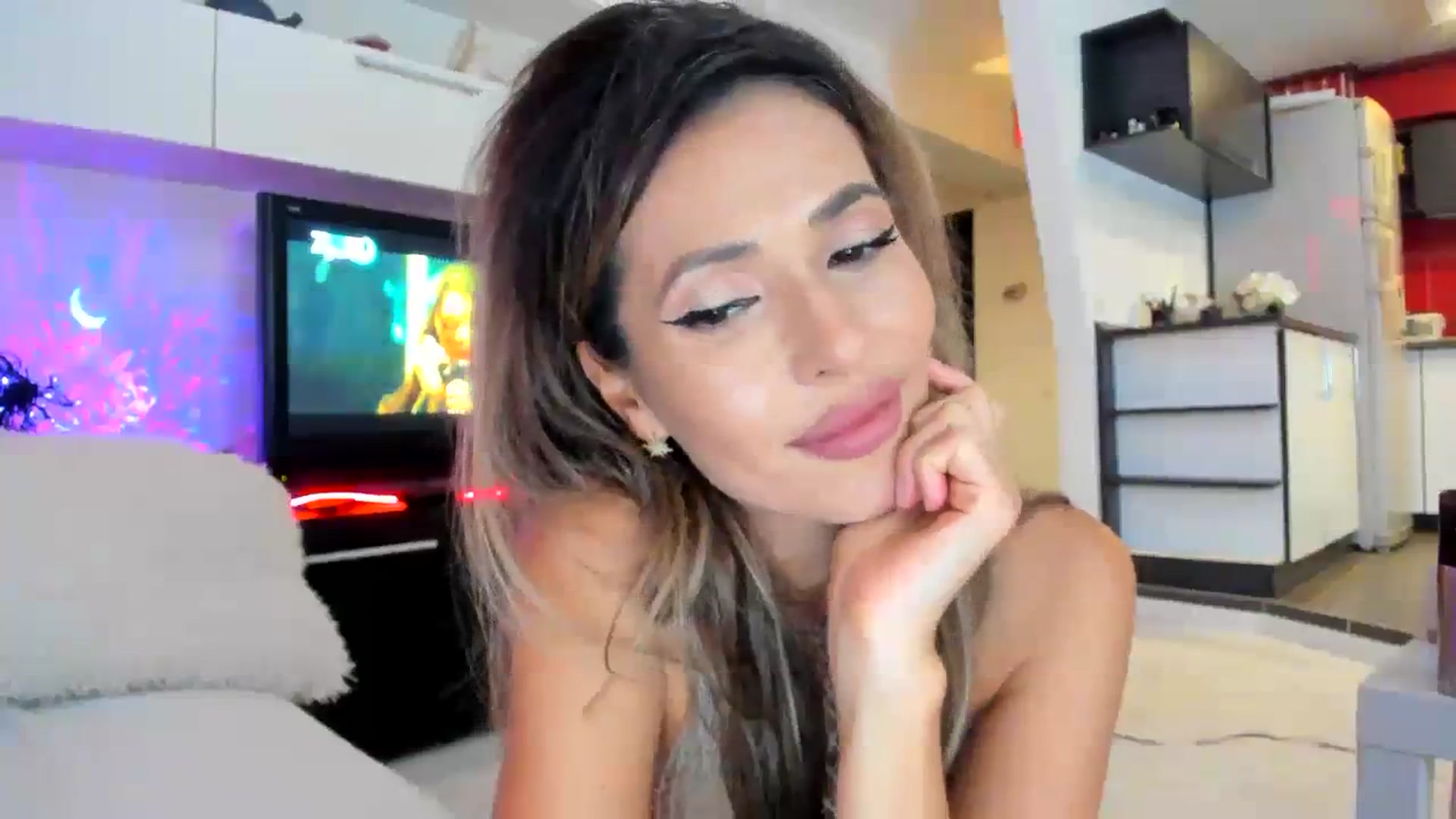 Gallery image thumbnail from SmileyTinaa's myfreecams stream on, 09/20/2023, 22:57 image 8 of 20