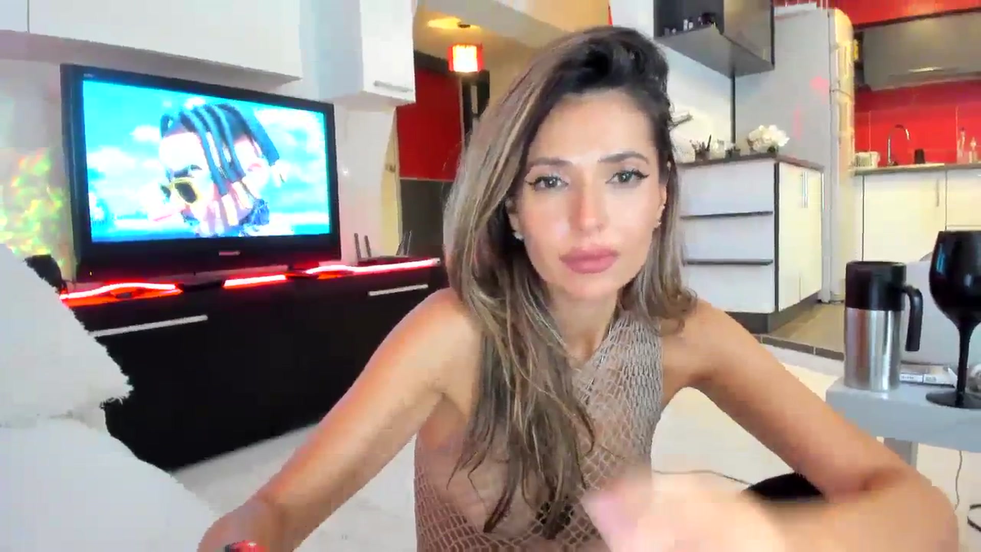 Gallery image thumbnail from SmileyTinaa's myfreecams stream on, 09/21/2023, 04:12 image 18 of 20