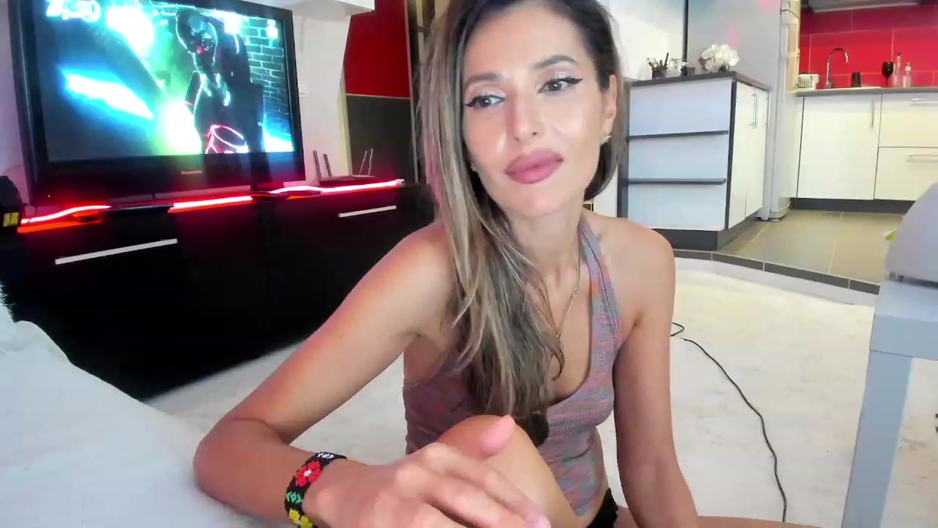 Gallery image thumbnail from SmileyTinaa's myfreecams stream on, 09/23/2023, 02:00 image 17 of 20