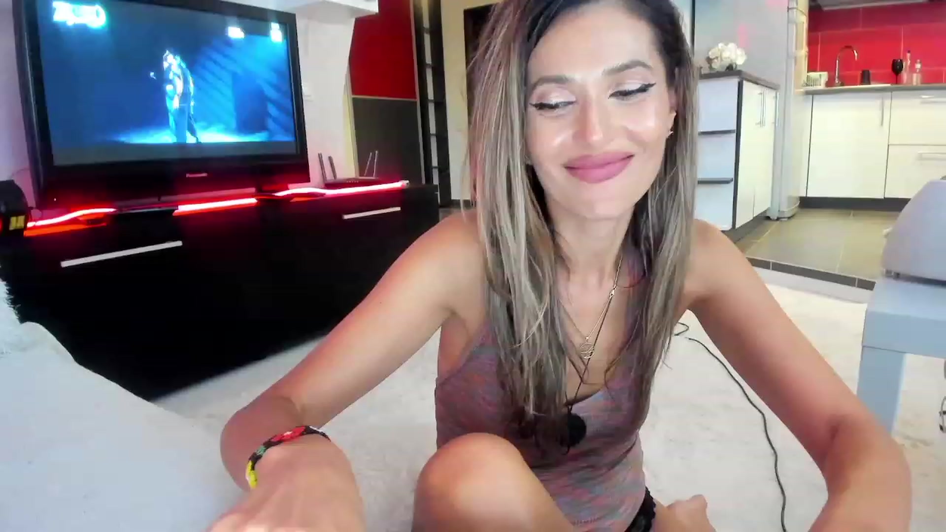 Gallery image thumbnail from SmileyTinaa's myfreecams stream on, 09/23/2023, 02:00 image 14 of 20