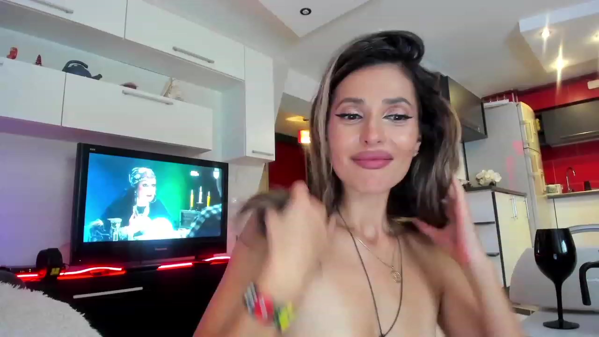 Gallery image thumbnail from SmileyTinaa's myfreecams stream on, 09/26/2023, 01:29 image 5 of 20