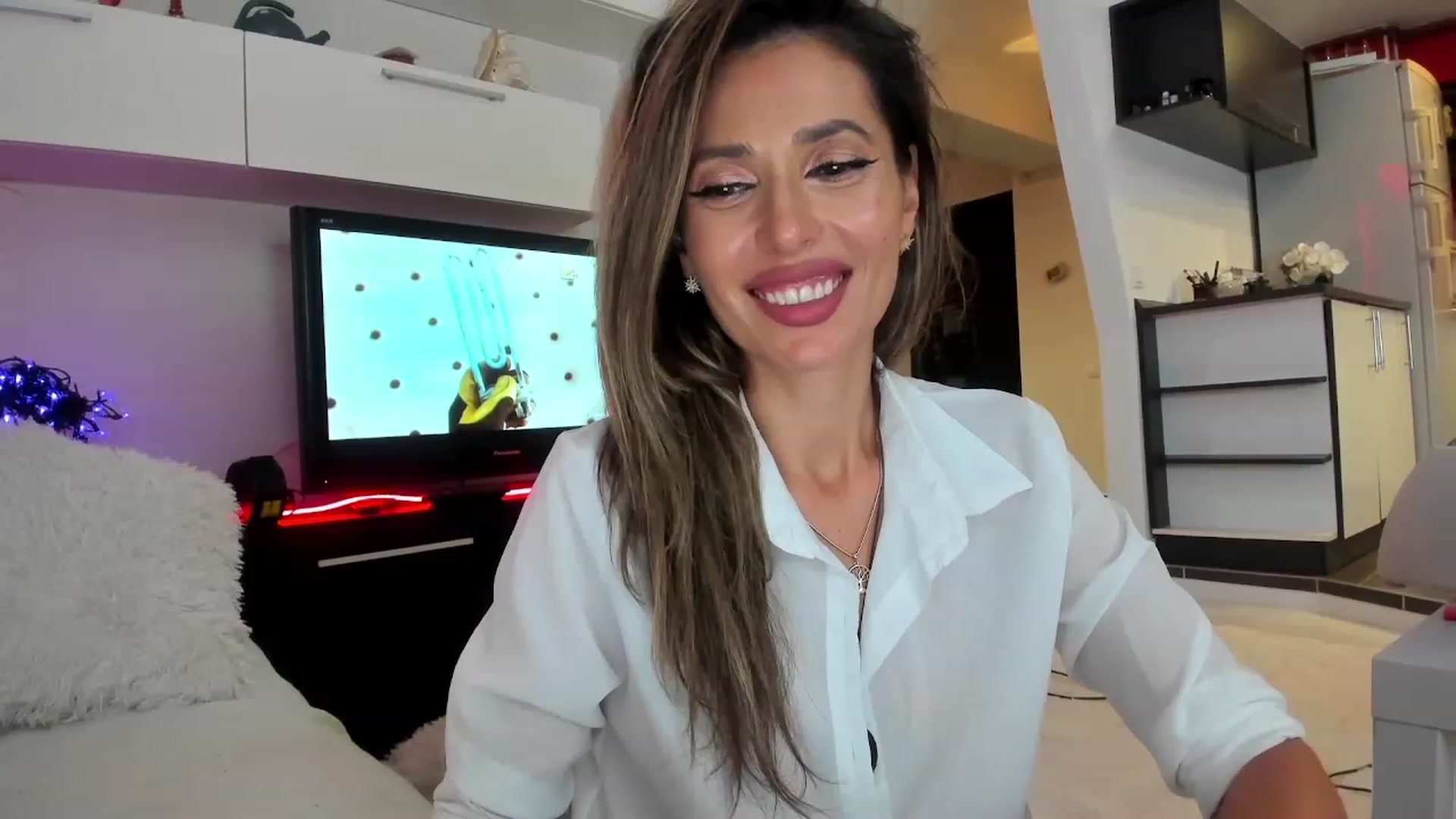 Gallery image thumbnail from SmileyTinaa's myfreecams stream on, 09/26/2023, 03:46 image 20 of 20