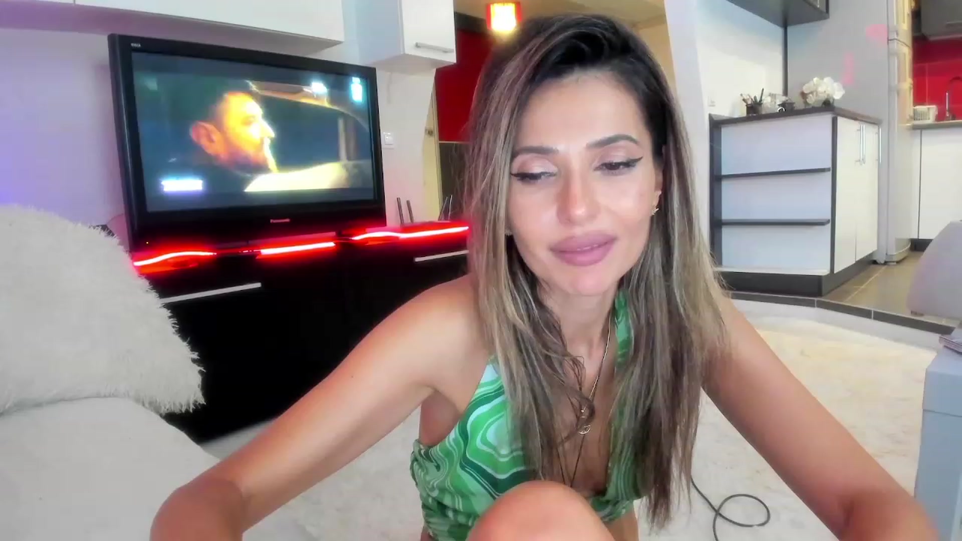 Gallery image thumbnail from SmileyTinaa's myfreecams stream on, 09/27/2023, 05:38 image 17 of 20
