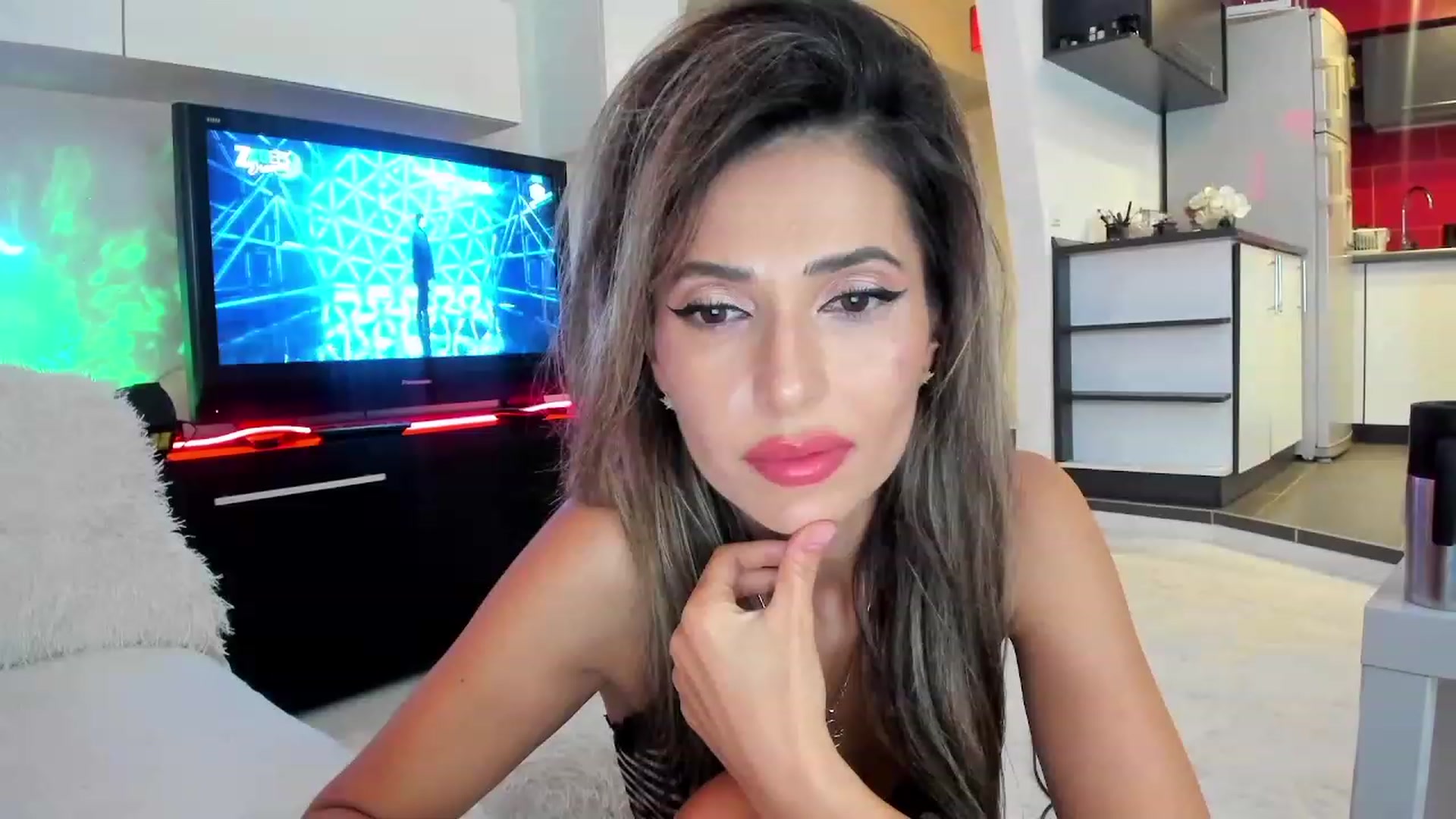Gallery image thumbnail from SmileyTinaa's myfreecams stream on, 09/27/2023, 21:51 image 4 of 20