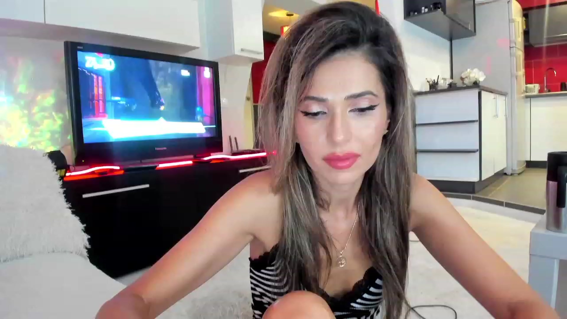 Gallery image thumbnail from SmileyTinaa's myfreecams stream on, 09/27/2023, 21:51 image 5 of 20