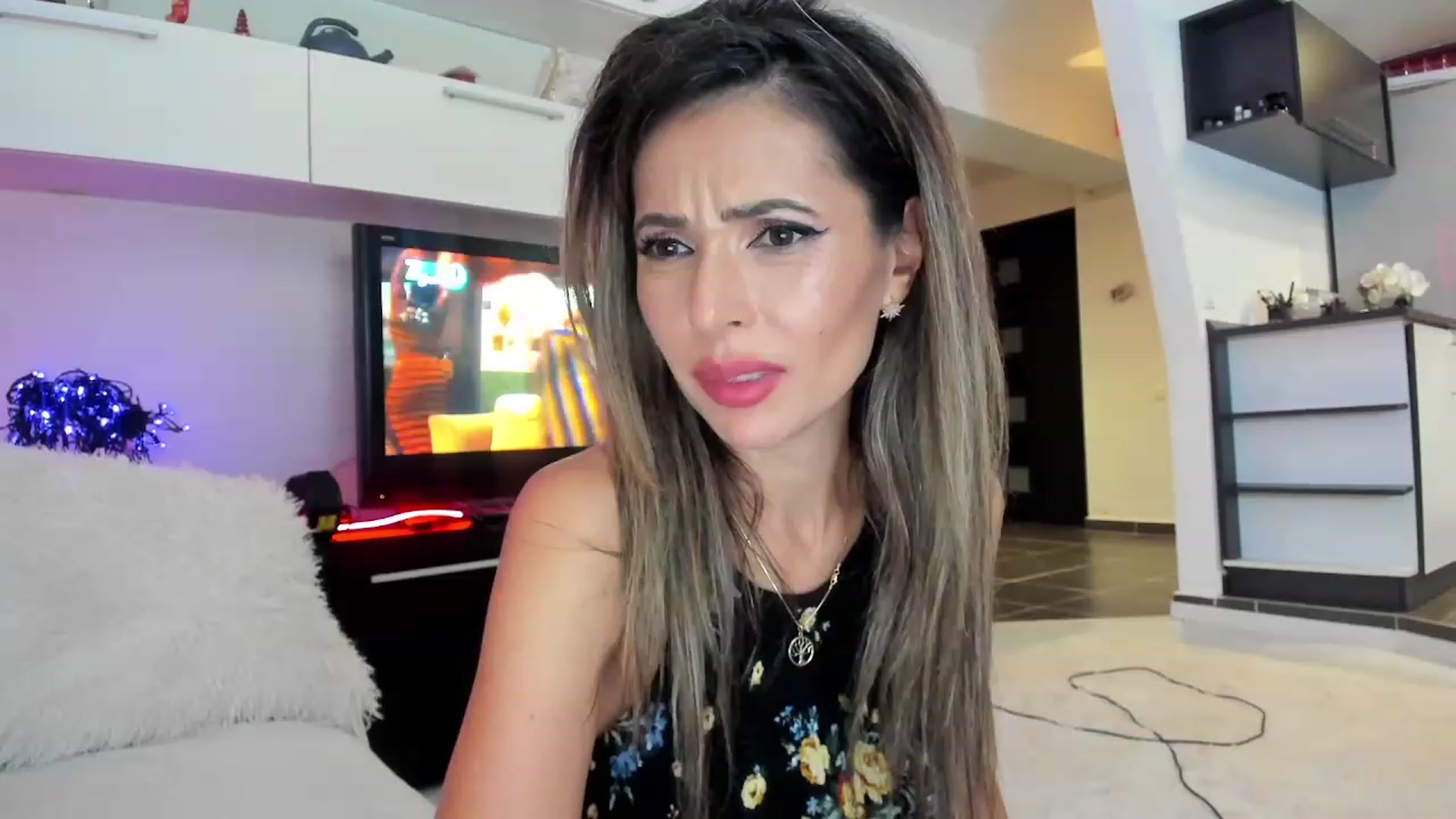 Gallery image thumbnail from SmileyTinaa's myfreecams stream on, 09/28/2023, 02:52 image 7 of 20