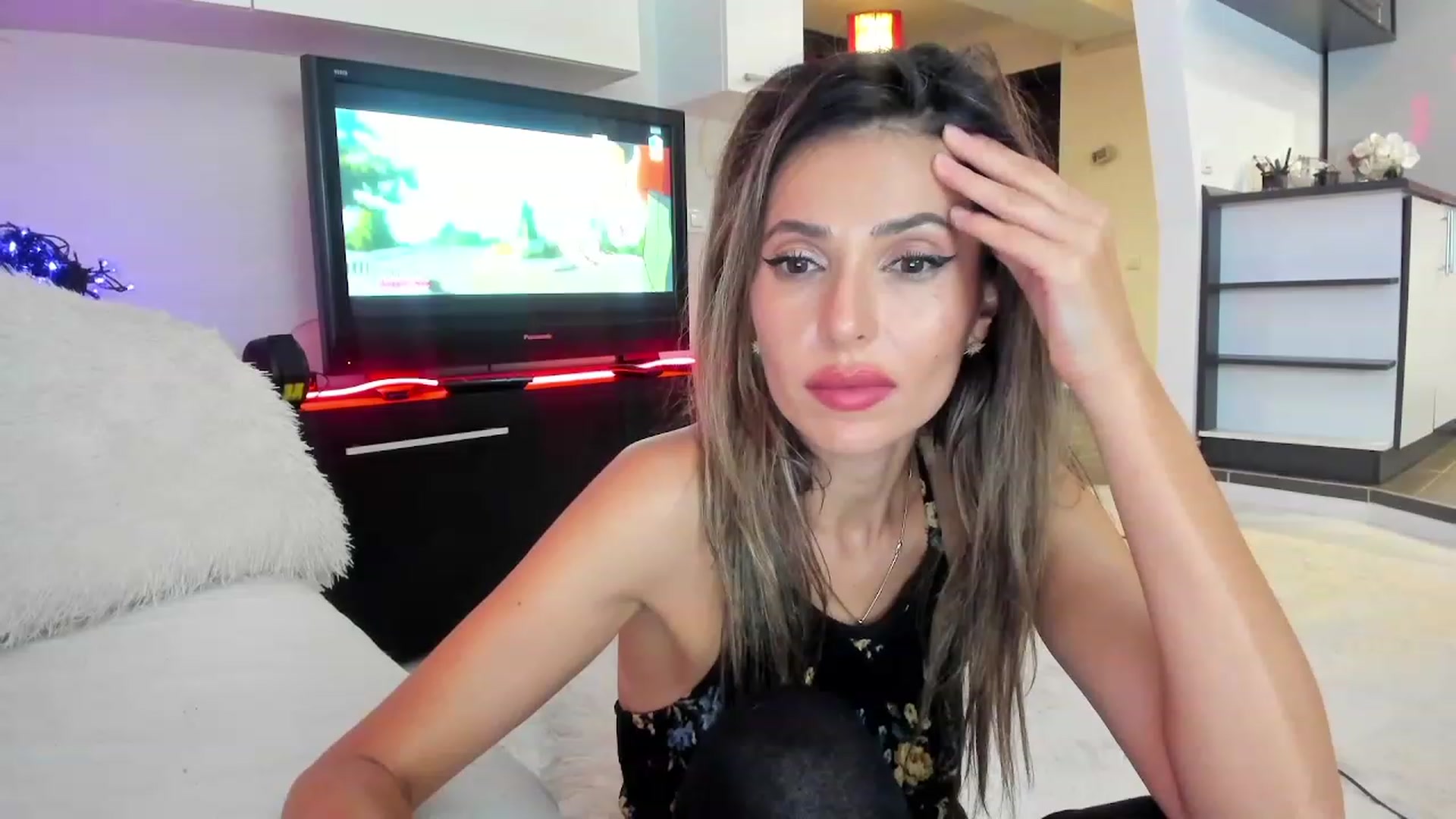 Gallery image thumbnail from SmileyTinaa's myfreecams stream on, 09/28/2023, 05:20 image 1 of 20