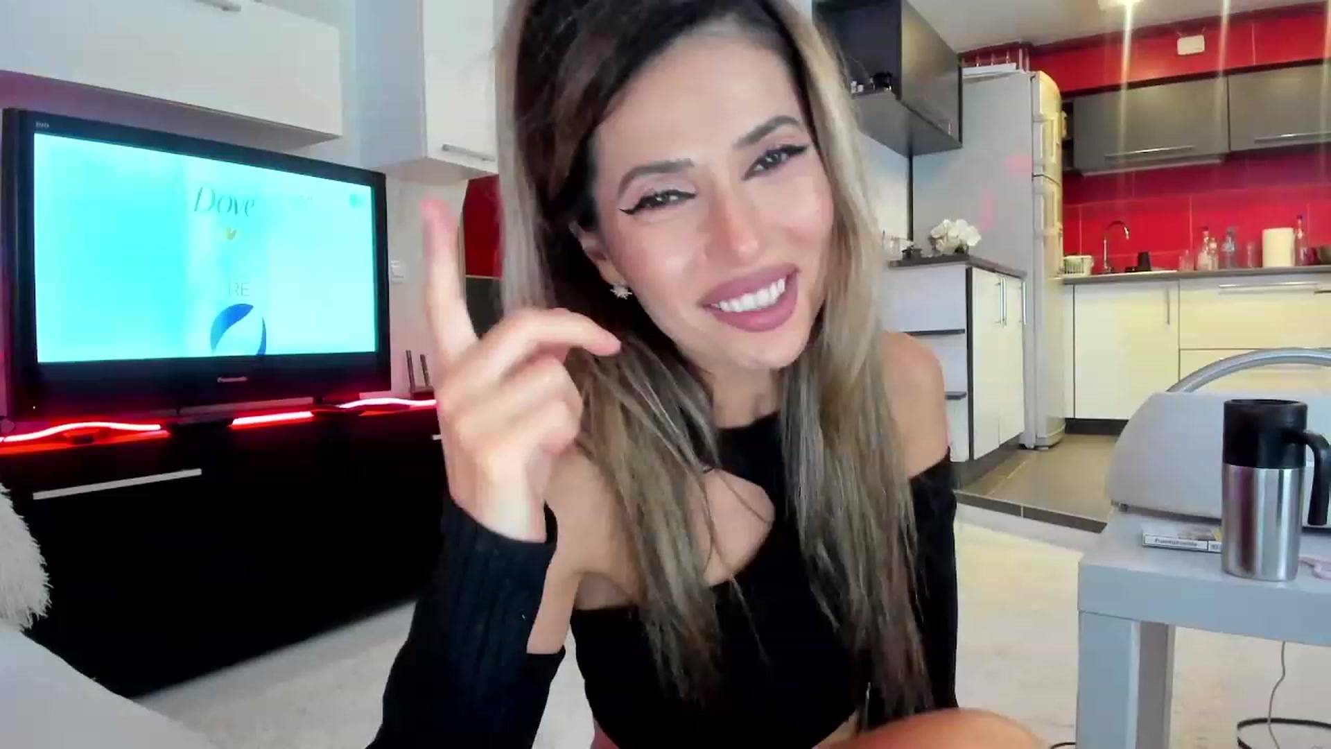 Gallery image thumbnail from SmileyTinaa's myfreecams stream on, 09/28/2023, 21:27 image 5 of 20