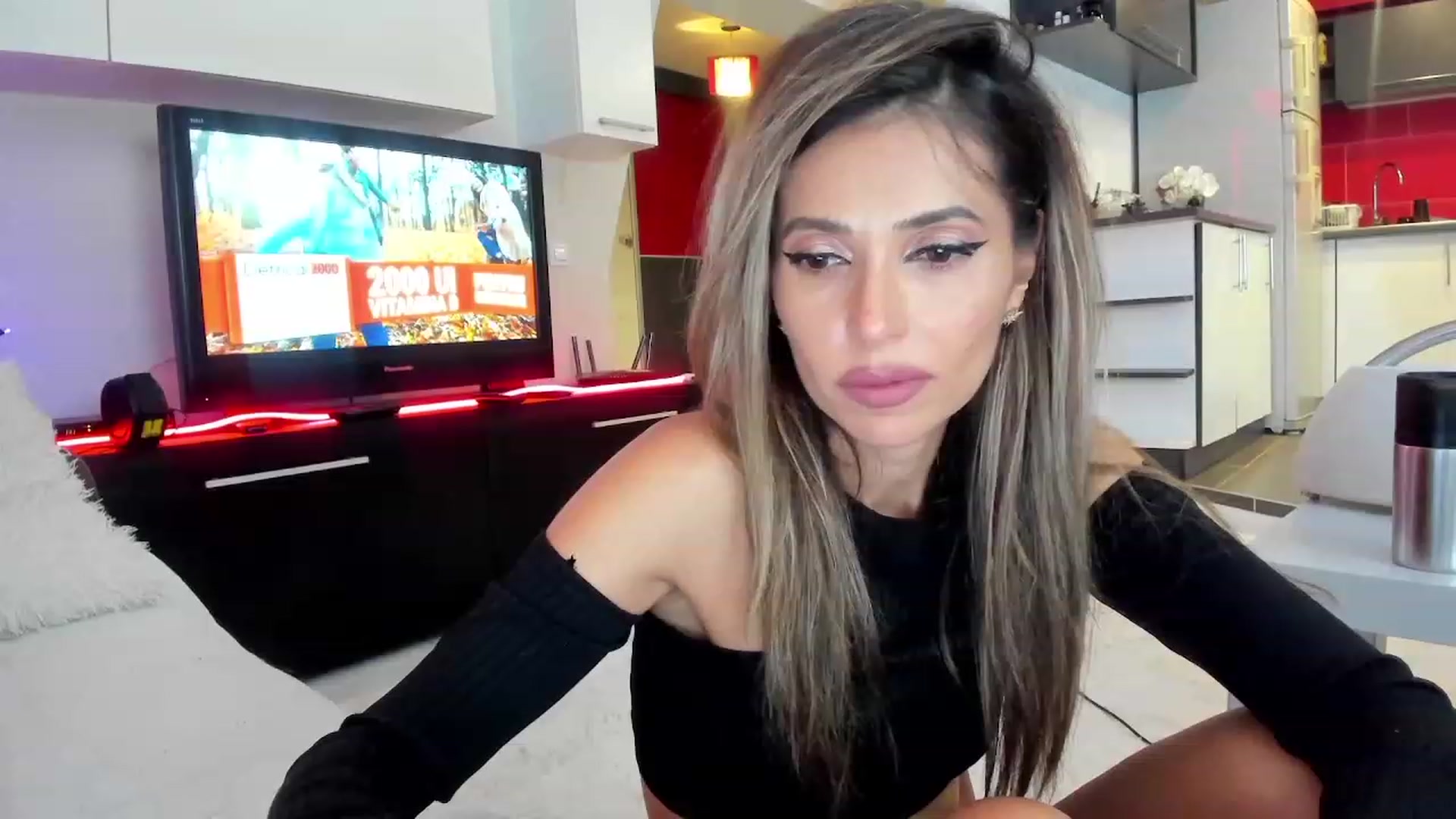 Gallery image thumbnail from SmileyTinaa's myfreecams stream on, 09/29/2023, 03:16 image 2 of 20