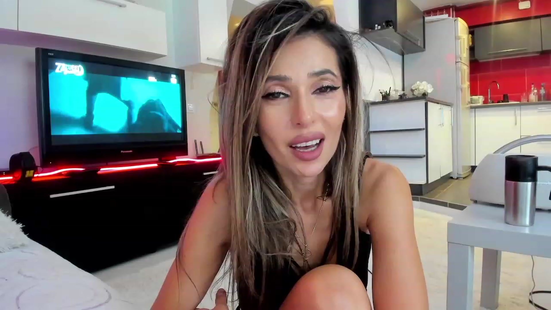 Gallery image thumbnail from SmileyTinaa's myfreecams stream on, 09/30/2023, 24:32 image 20 of 20