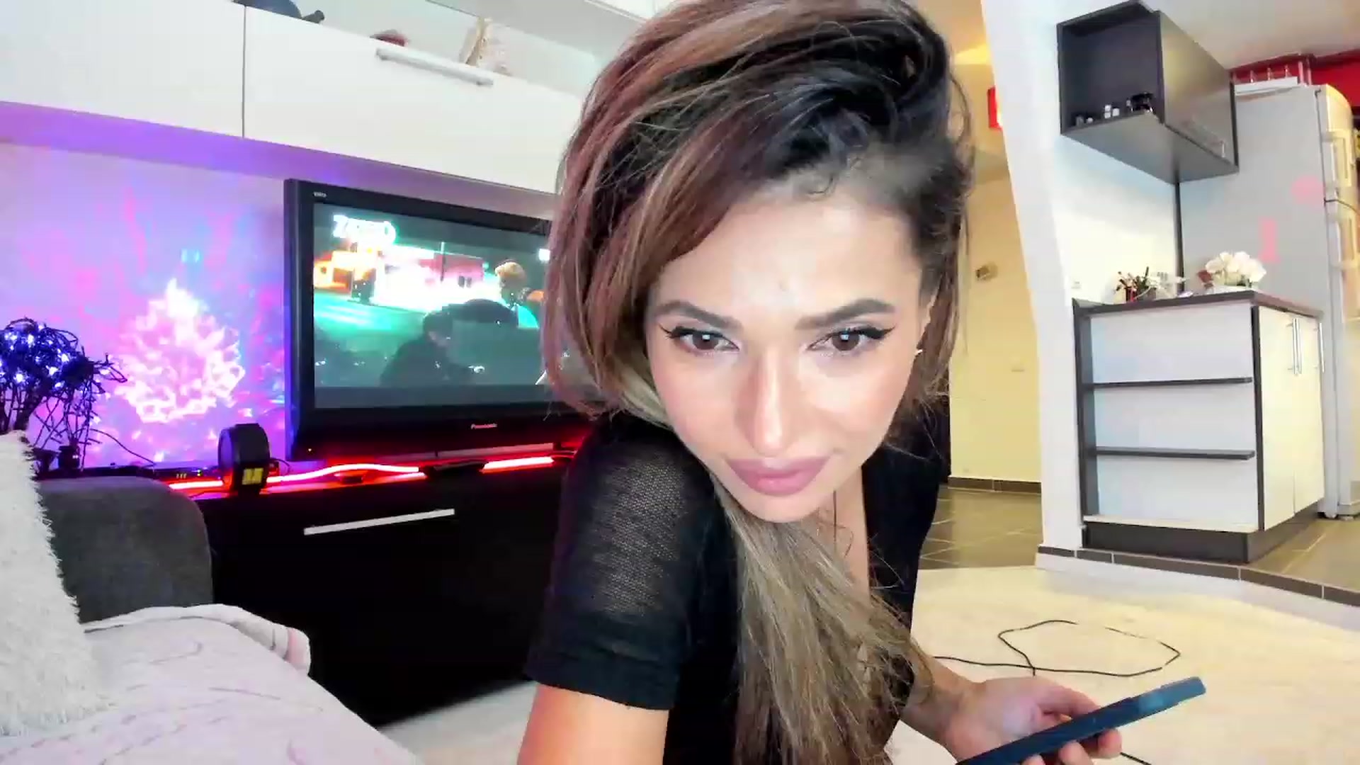 Gallery image thumbnail from SmileyTinaa's myfreecams stream on, 10/03/2023, 21:56 image 15 of 20