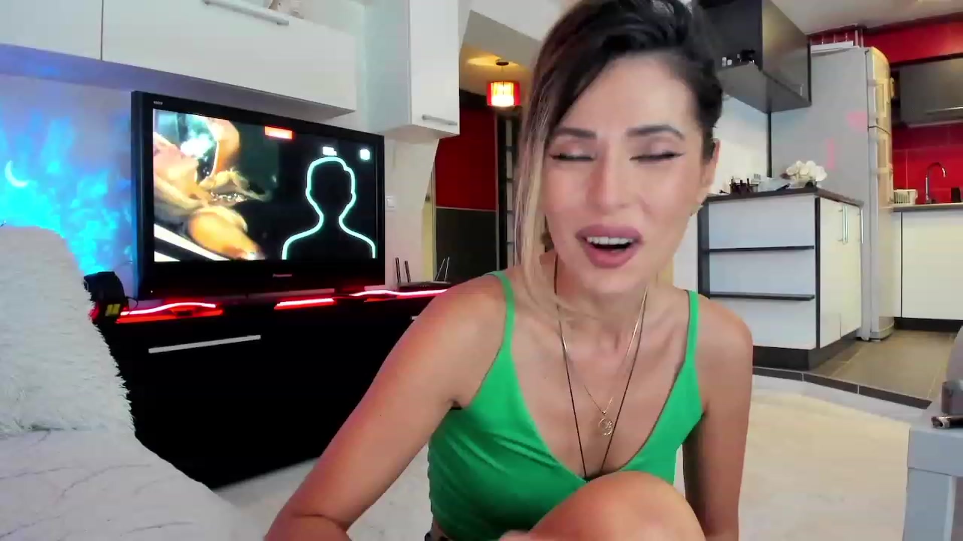 Gallery image thumbnail from SmileyTinaa's myfreecams stream on, 10/09/2023, 22:36 image 12 of 20
