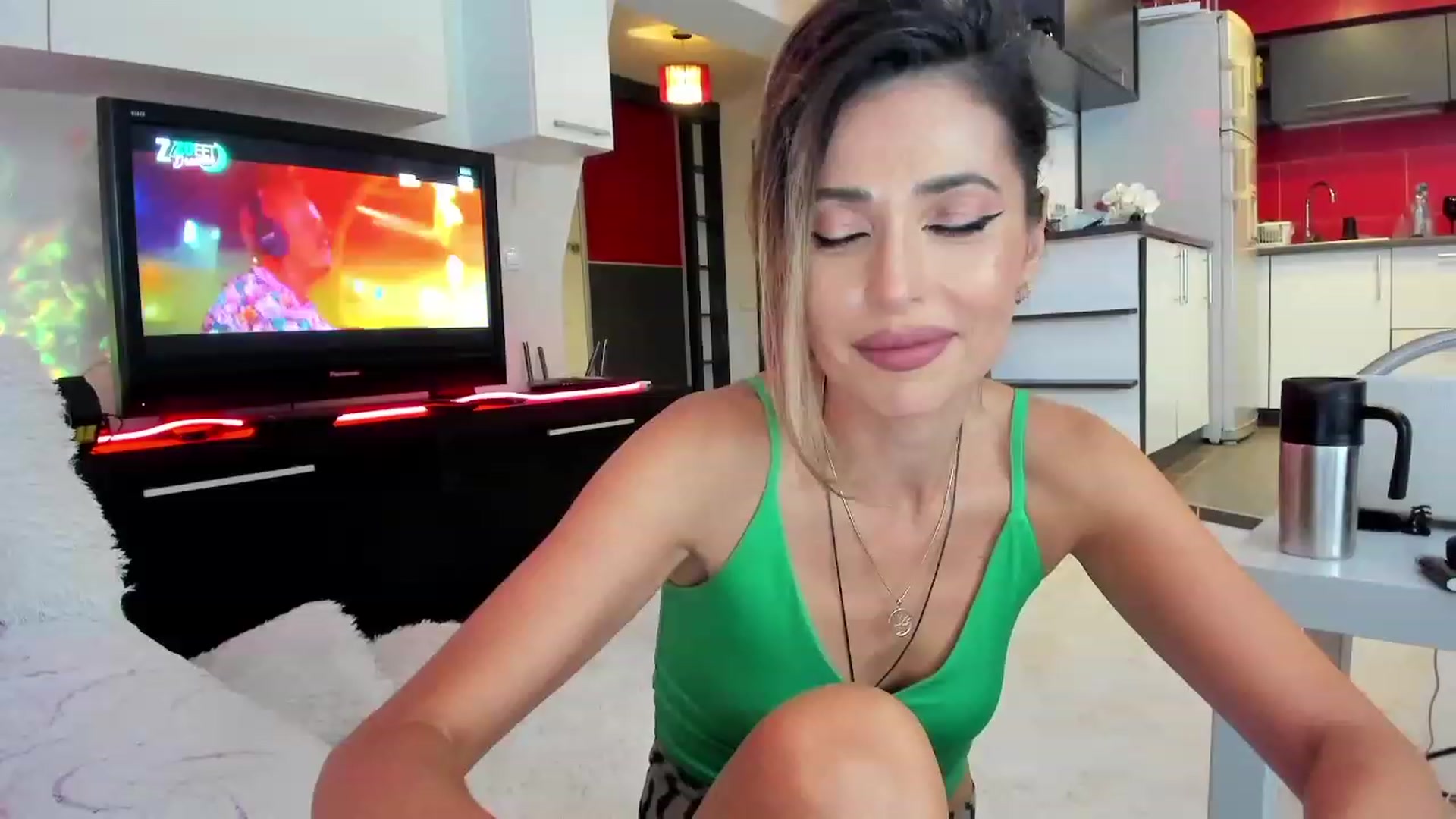 Gallery image thumbnail from SmileyTinaa's myfreecams stream on, 10/09/2023, 23:50 image 8 of 20