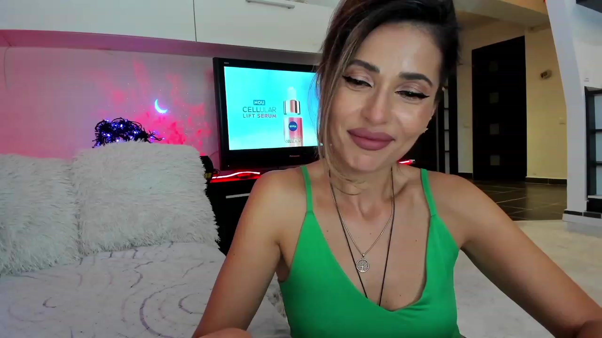 Gallery image thumbnail from SmileyTinaa's myfreecams stream on, 10/09/2023, 23:50 image 19 of 20