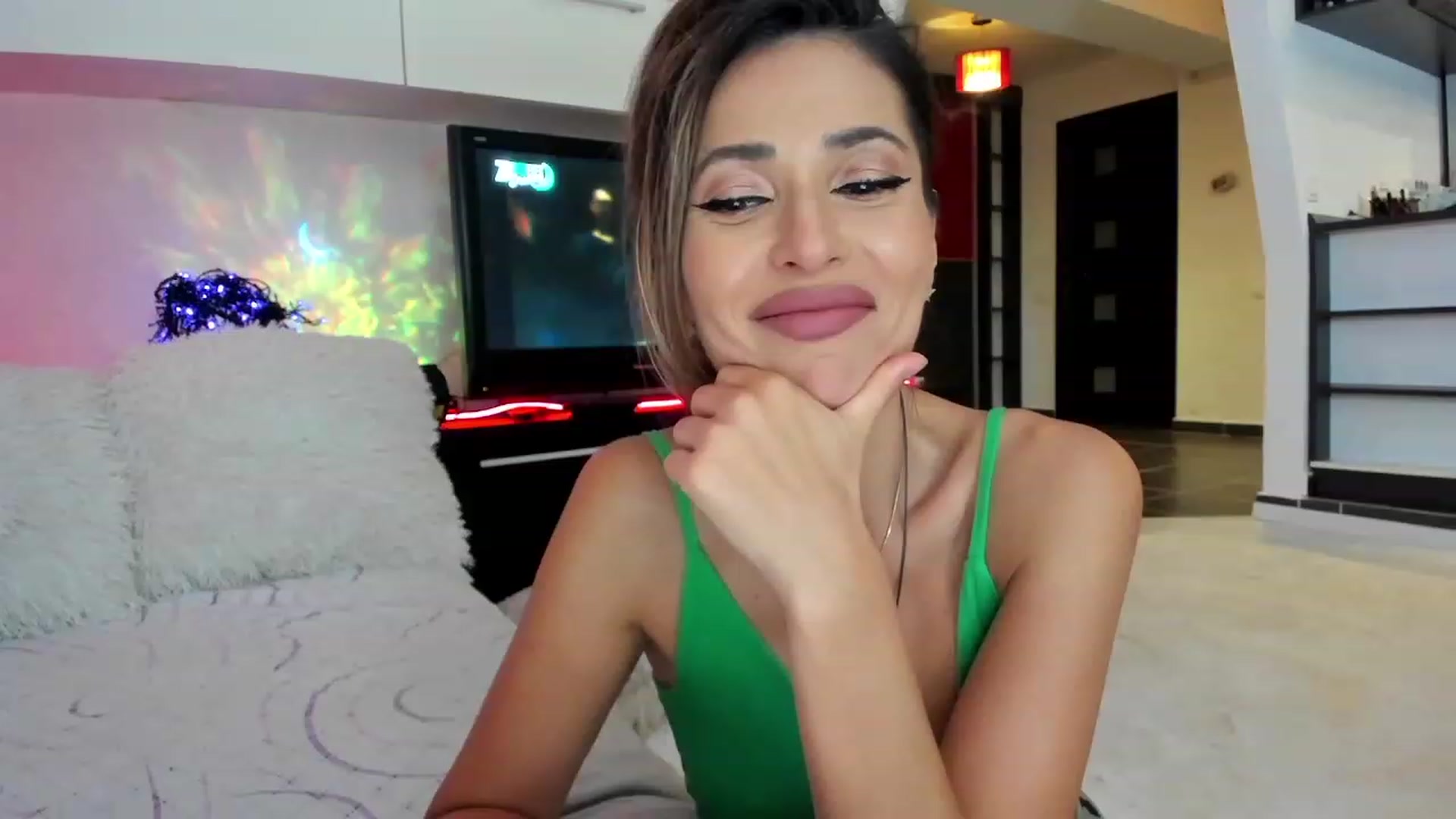 Gallery image thumbnail from SmileyTinaa's myfreecams stream on, 10/09/2023, 23:50 image 17 of 20
