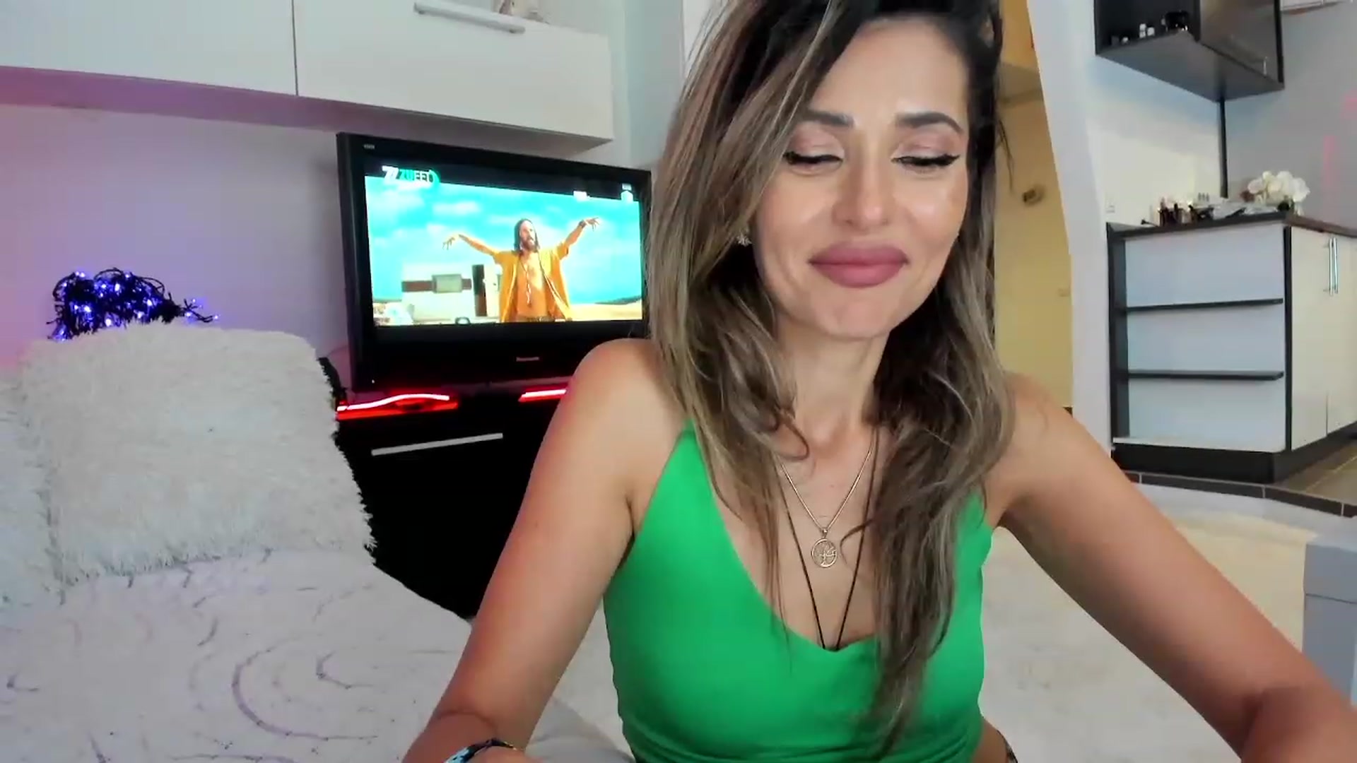 Gallery image thumbnail from SmileyTinaa's myfreecams stream on, 10/10/2023, 03:44 image 13 of 20