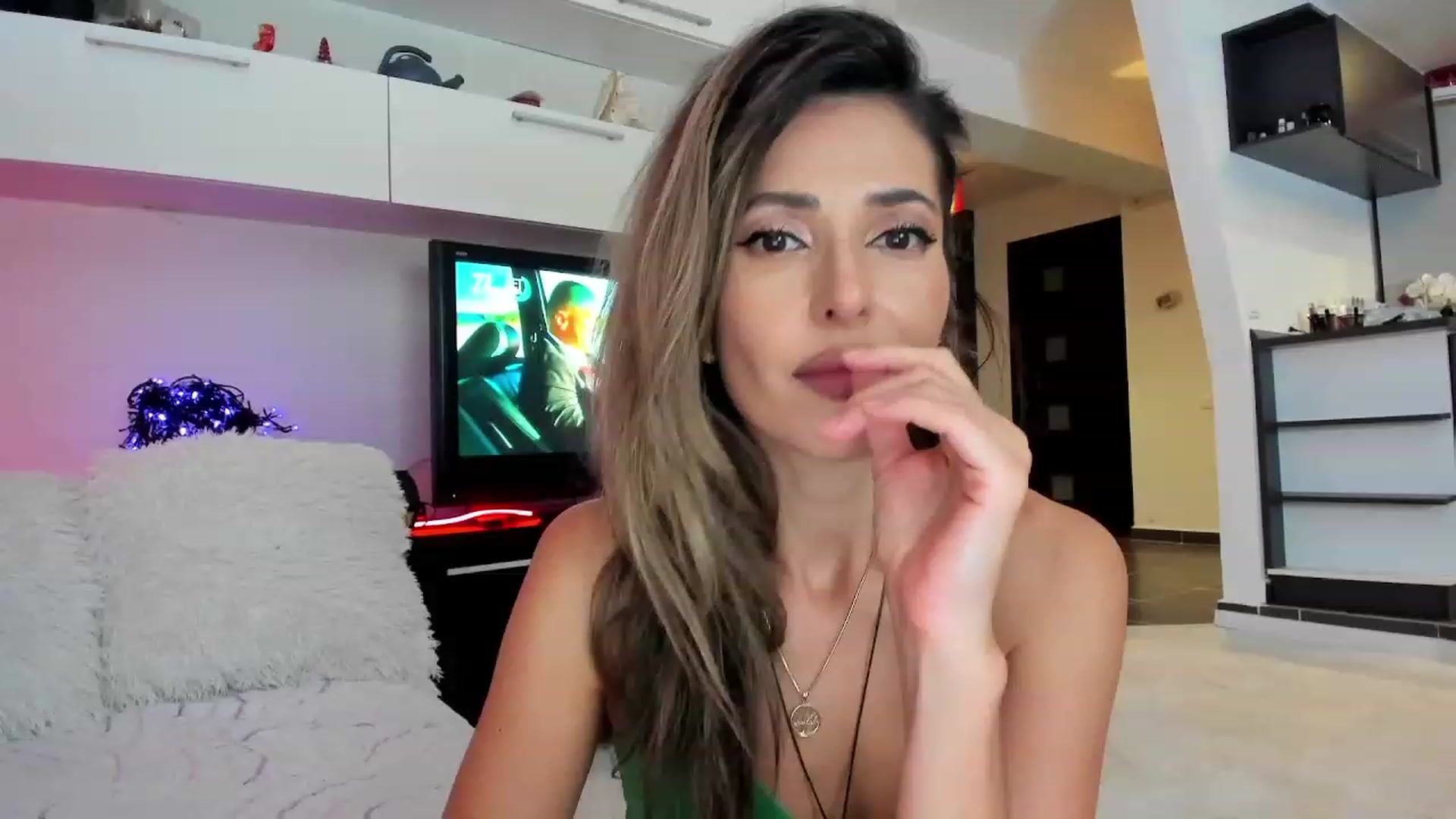 Gallery image thumbnail from SmileyTinaa's myfreecams stream on, 10/10/2023, 03:44 image 1 of 20