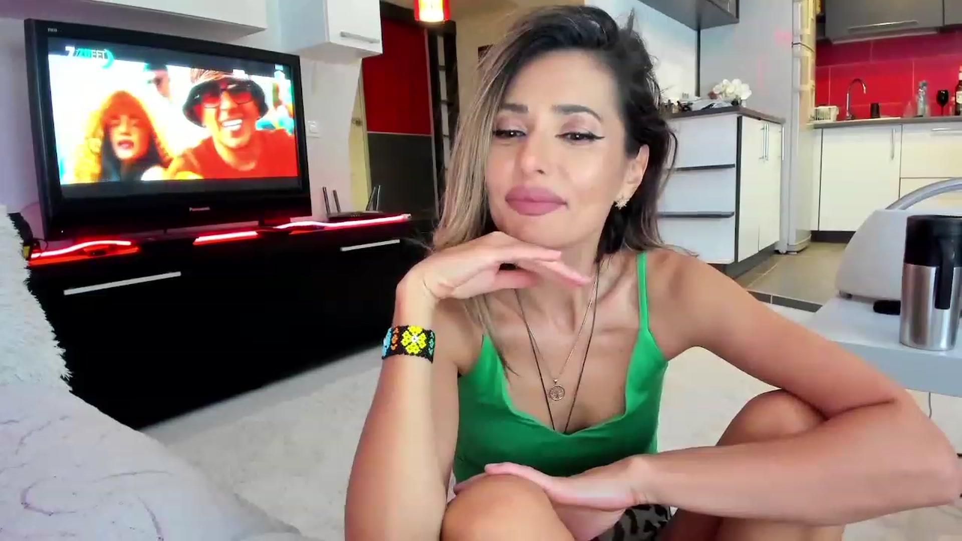 Gallery image thumbnail from SmileyTinaa's myfreecams stream on, 10/10/2023, 03:44 image 11 of 20