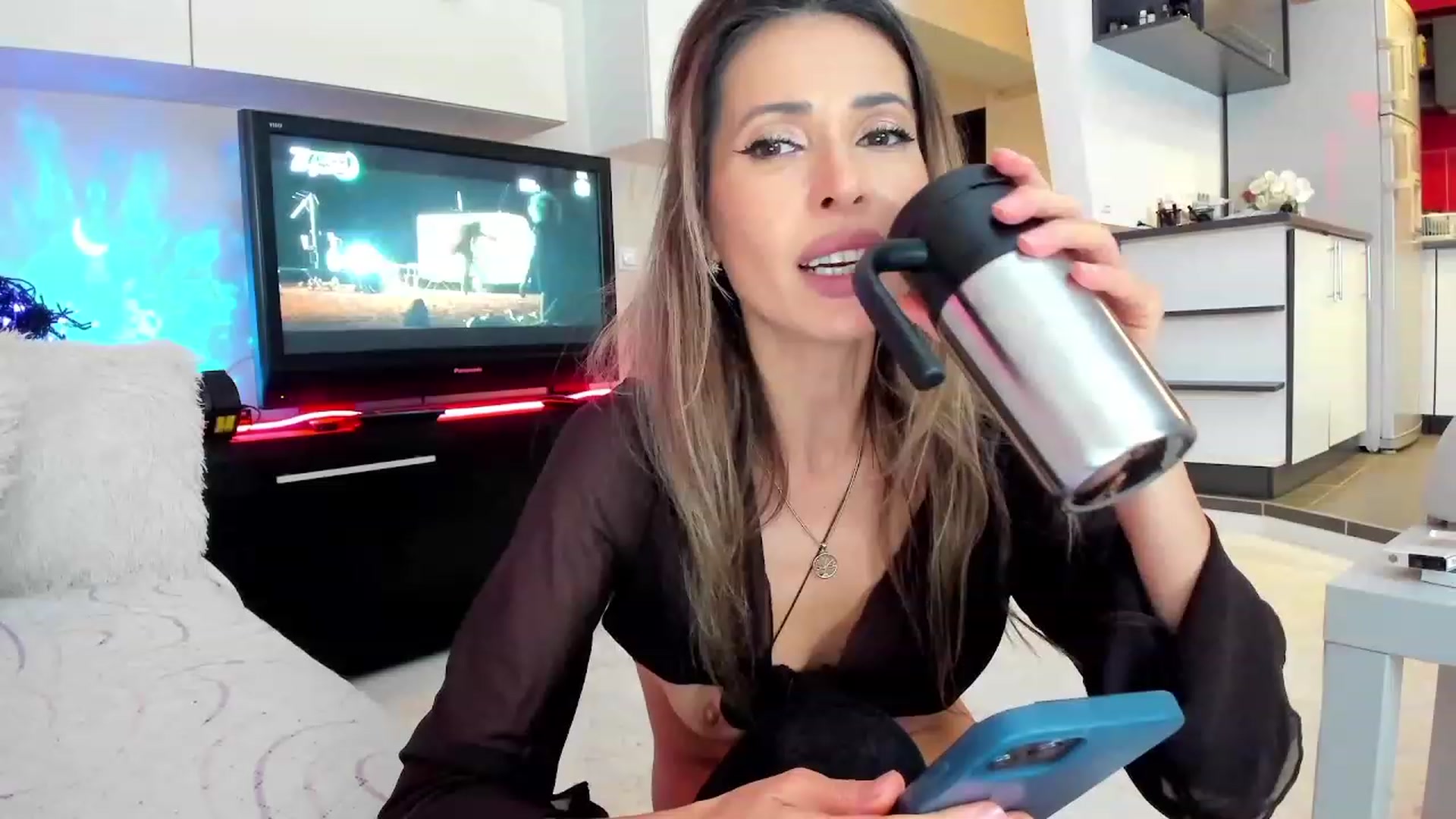 Gallery image thumbnail from SmileyTinaa's myfreecams stream on, 10/17/2023, 23:15 image 16 of 20