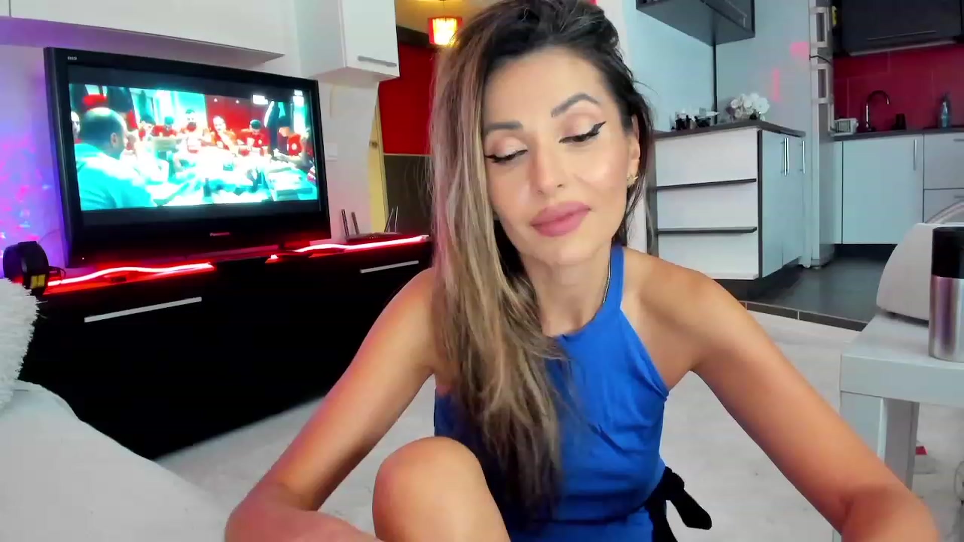 Gallery image thumbnail from SmileyTinaa's myfreecams stream on, 10/23/2023, 21:11 image 17 of 20