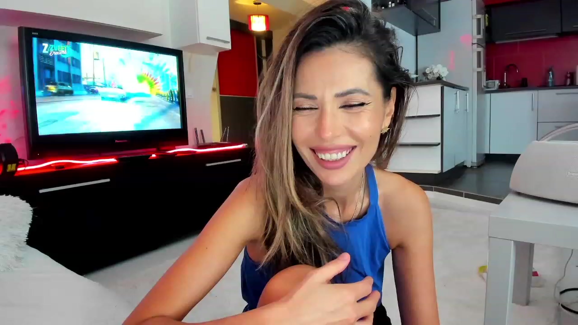 Gallery image thumbnail from SmileyTinaa's myfreecams stream on, 10/23/2023, 23:25 image 20 of 20
