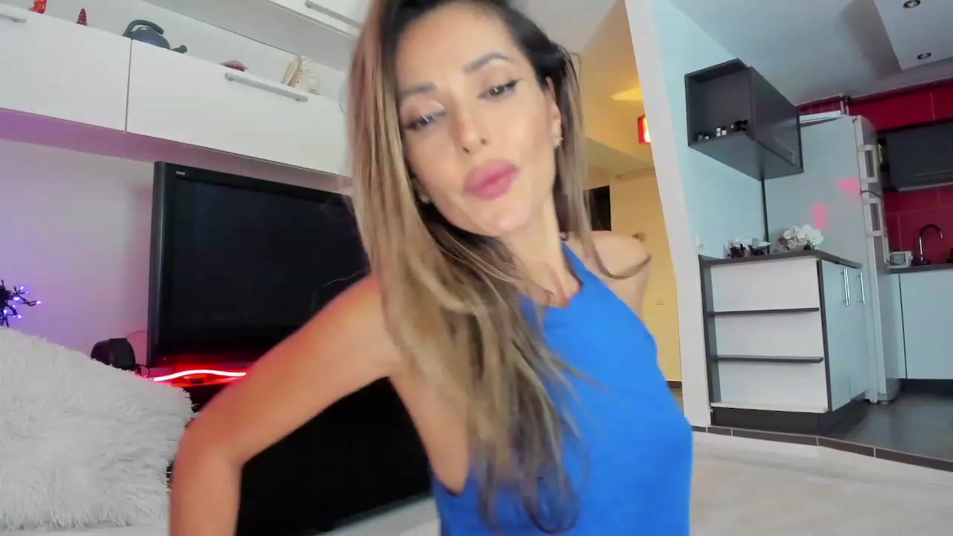 Gallery image thumbnail from SmileyTinaa's myfreecams stream on, 10/24/2023, 01:46 image 1 of 20