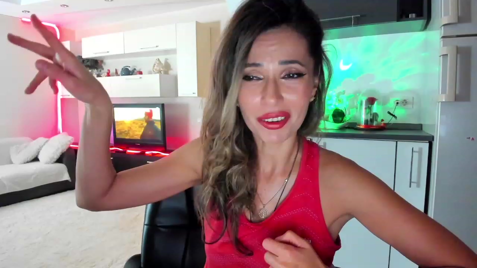 Gallery image thumbnail from SmileyTinaa's myfreecams stream on, 10/30/2023, 22:53 image 19 of 20