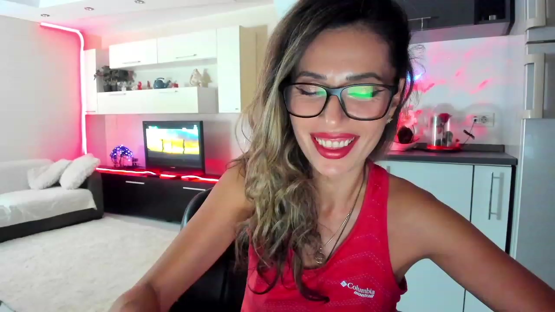 Gallery image thumbnail from SmileyTinaa's myfreecams stream on, 10/30/2023, 22:53 image 12 of 20