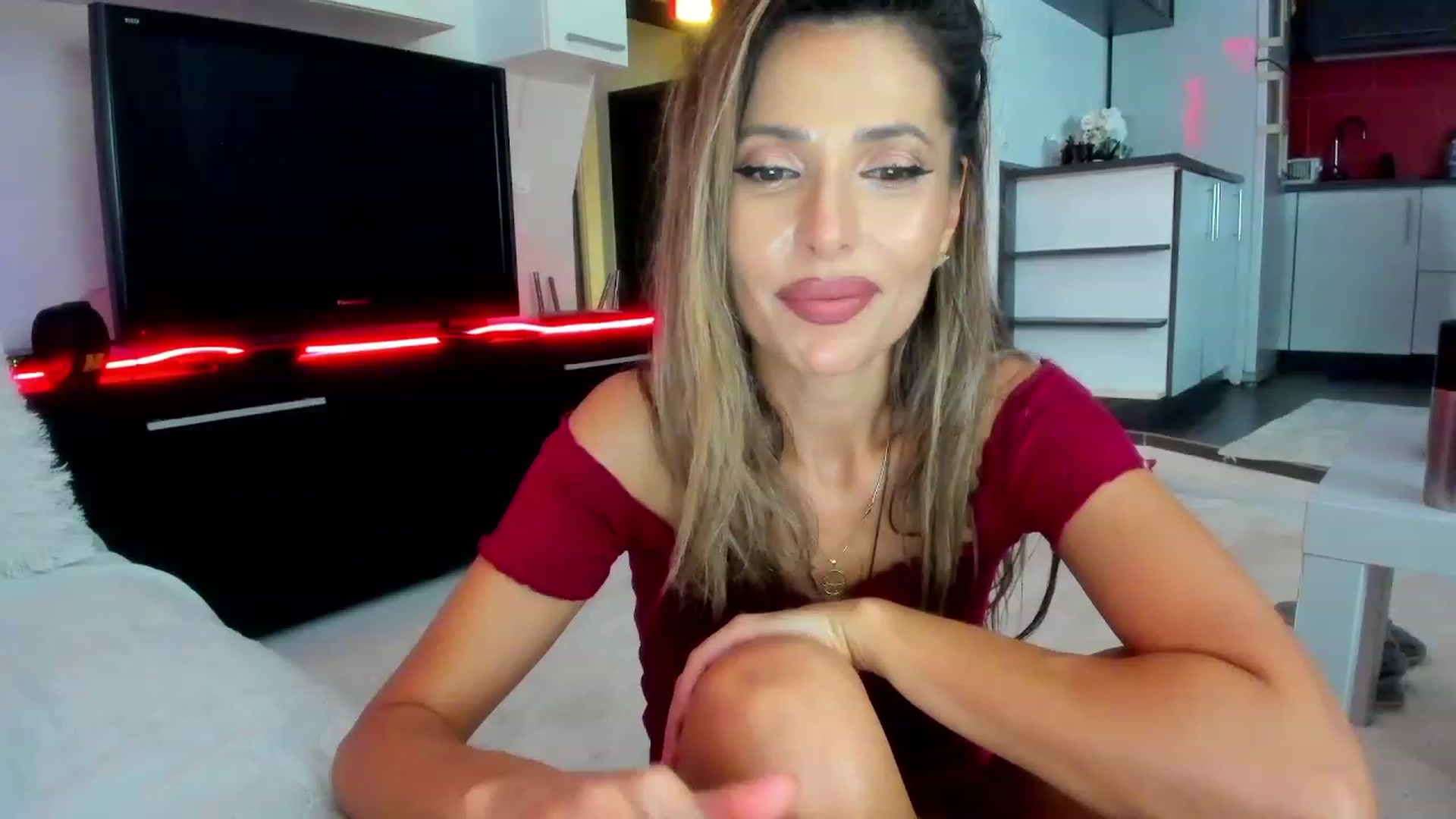 Gallery image thumbnail from SmileyTinaa's myfreecams stream on, 11/09/2023, 01:55 image 2 of 20